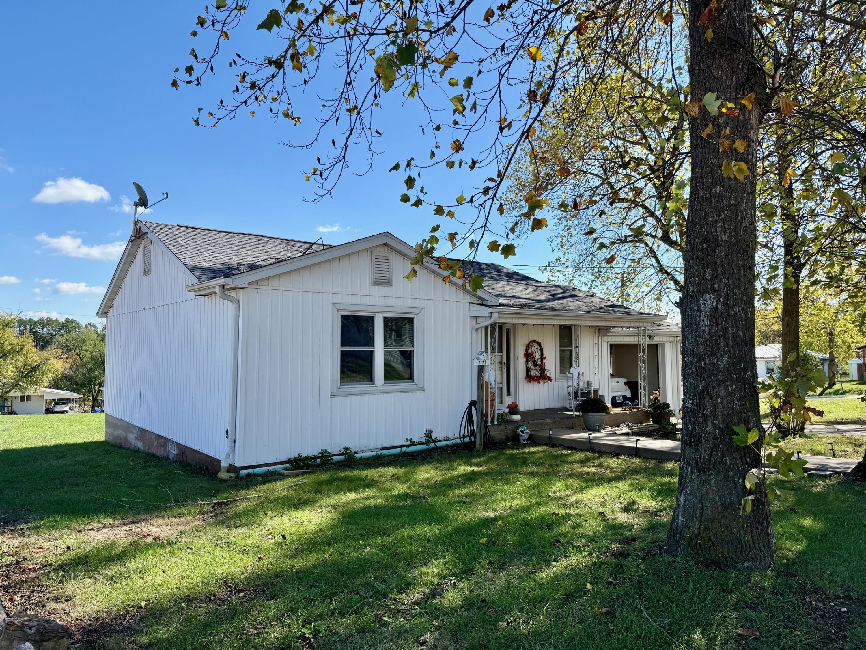 main property photo 13