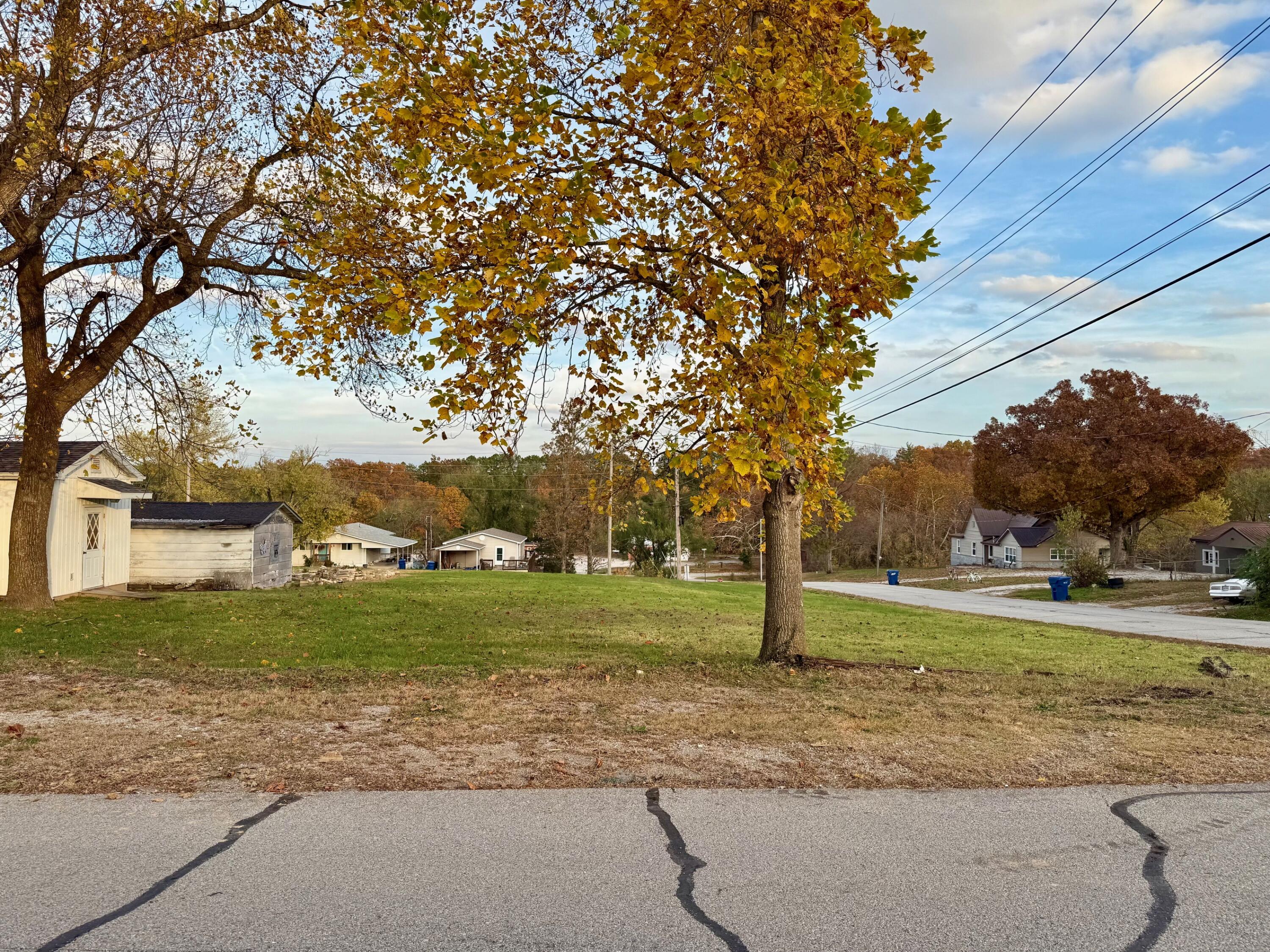 main property photo 30