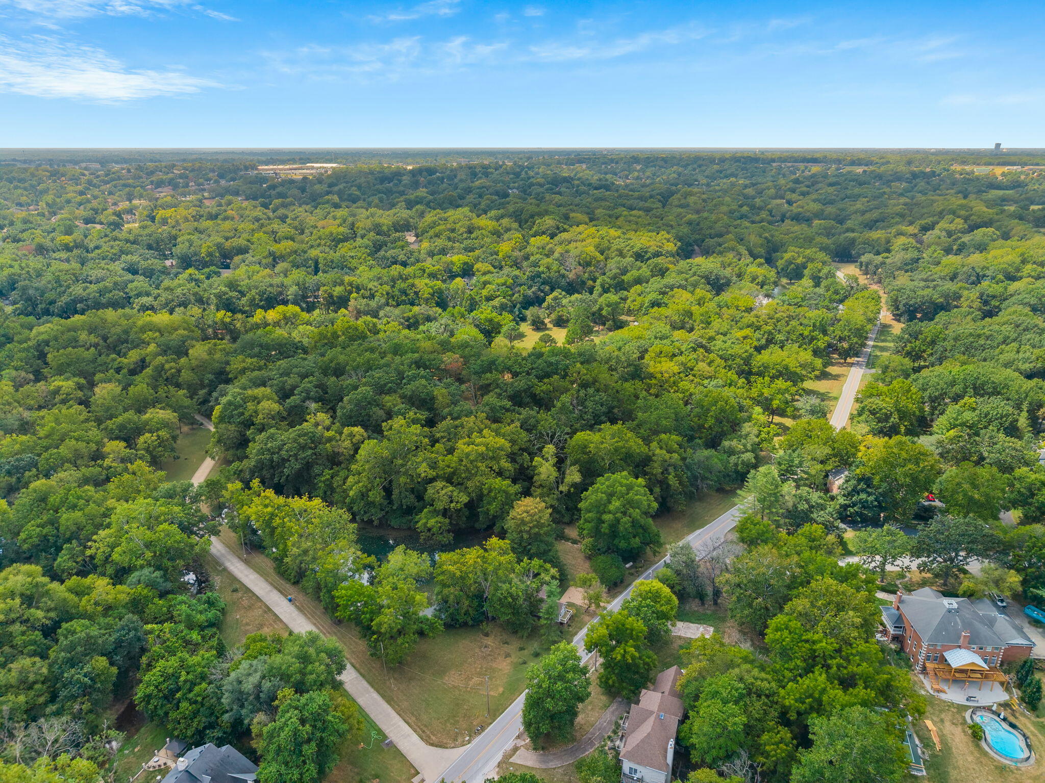 main property photo 31