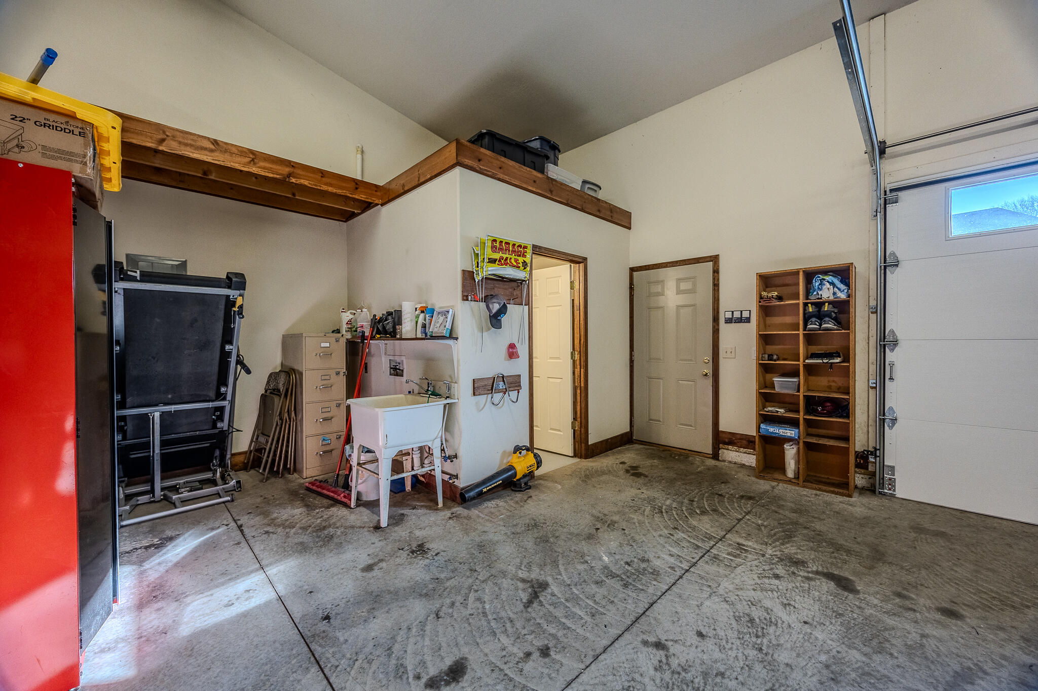 main property photo 77