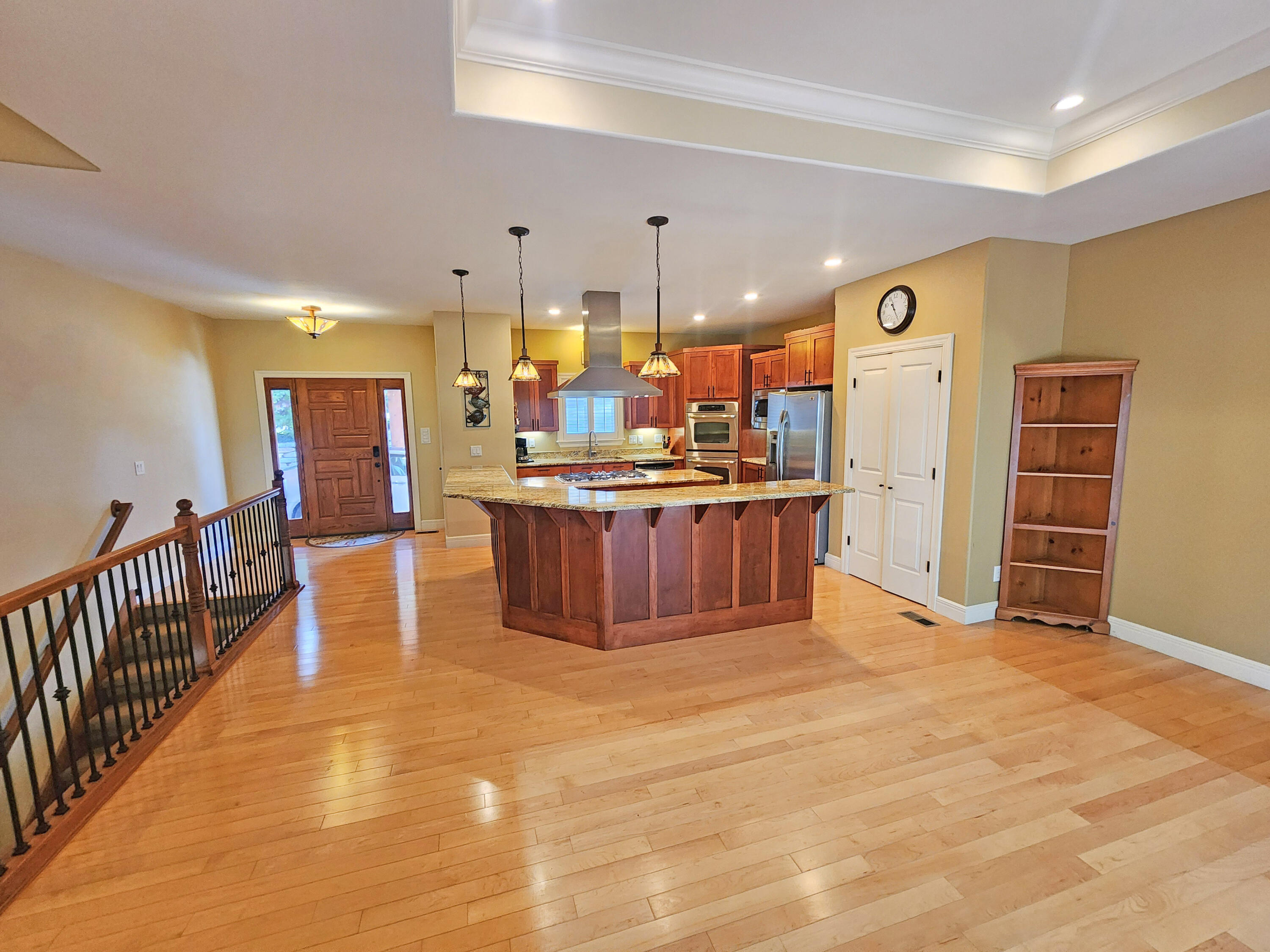 main property photo 22