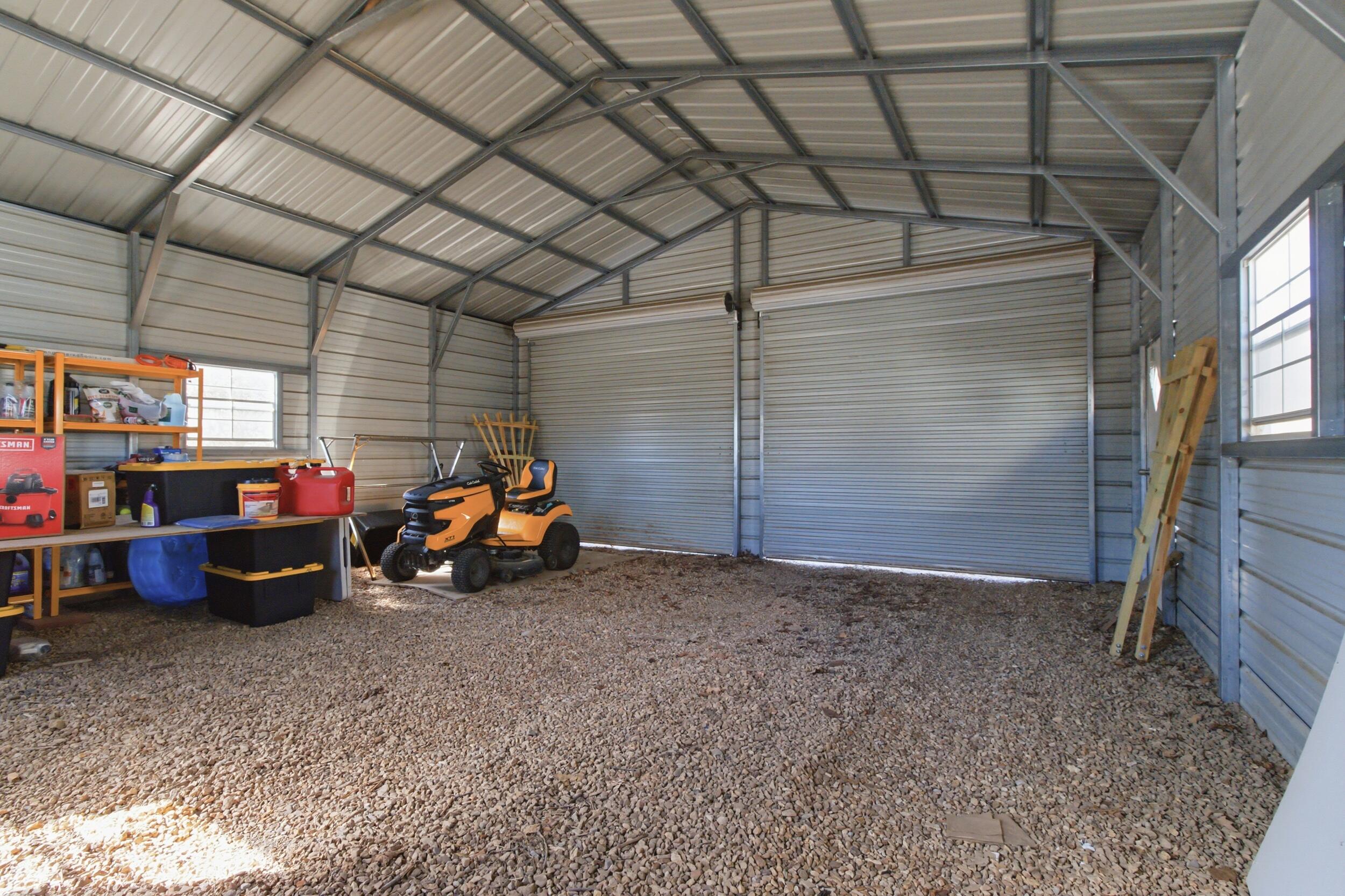 main property photo 23