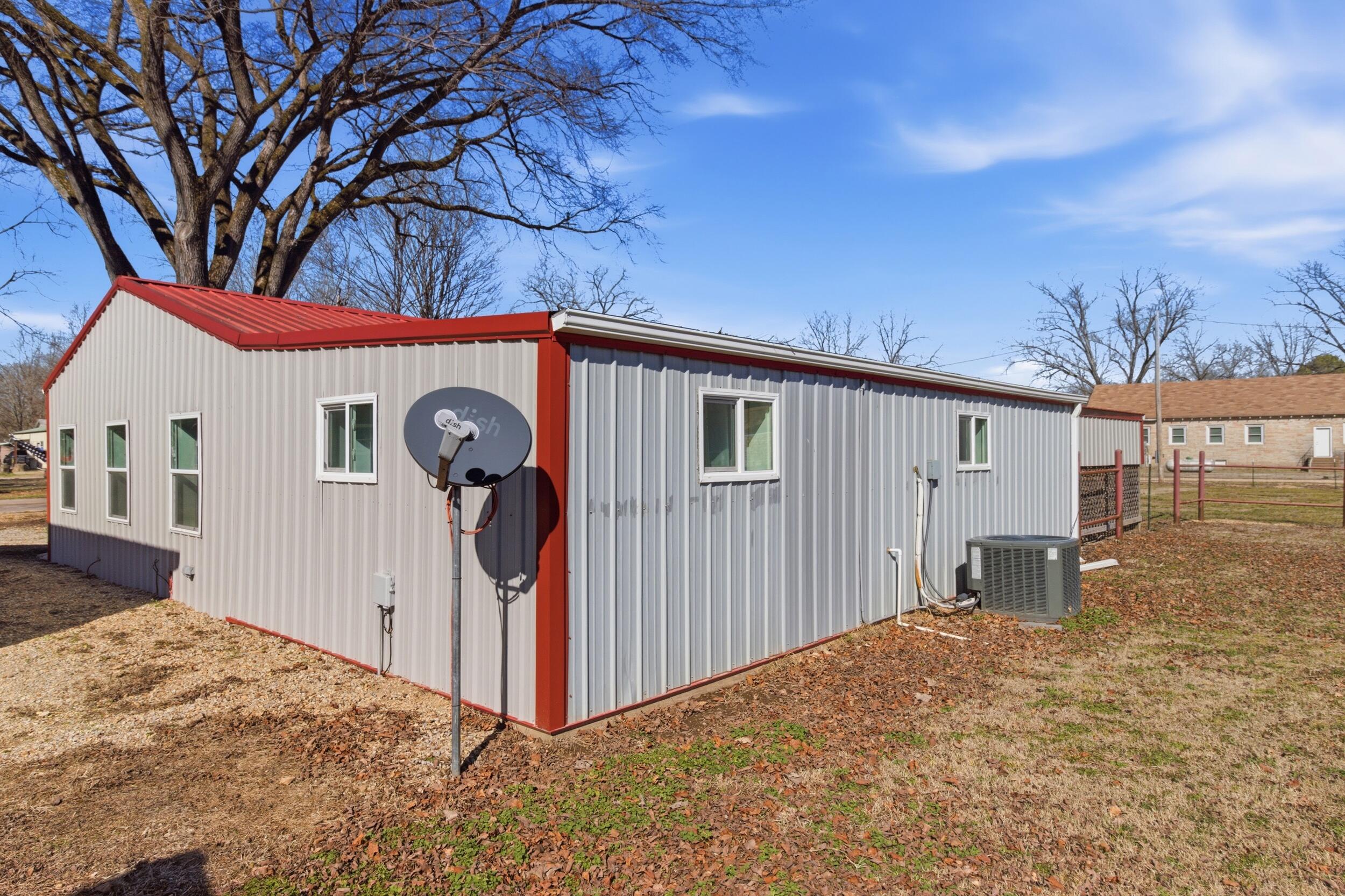 main property photo 26