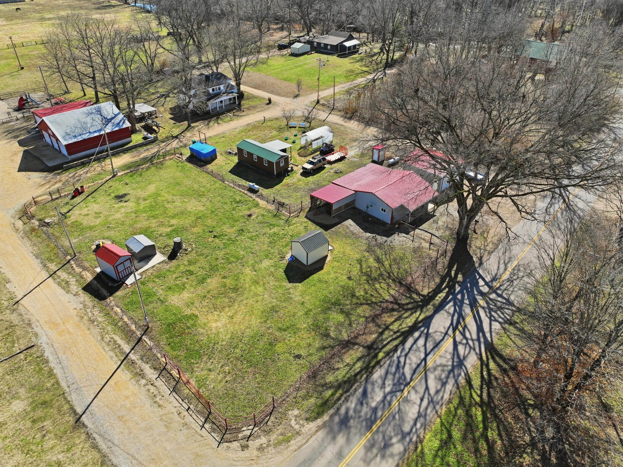 main property photo 33