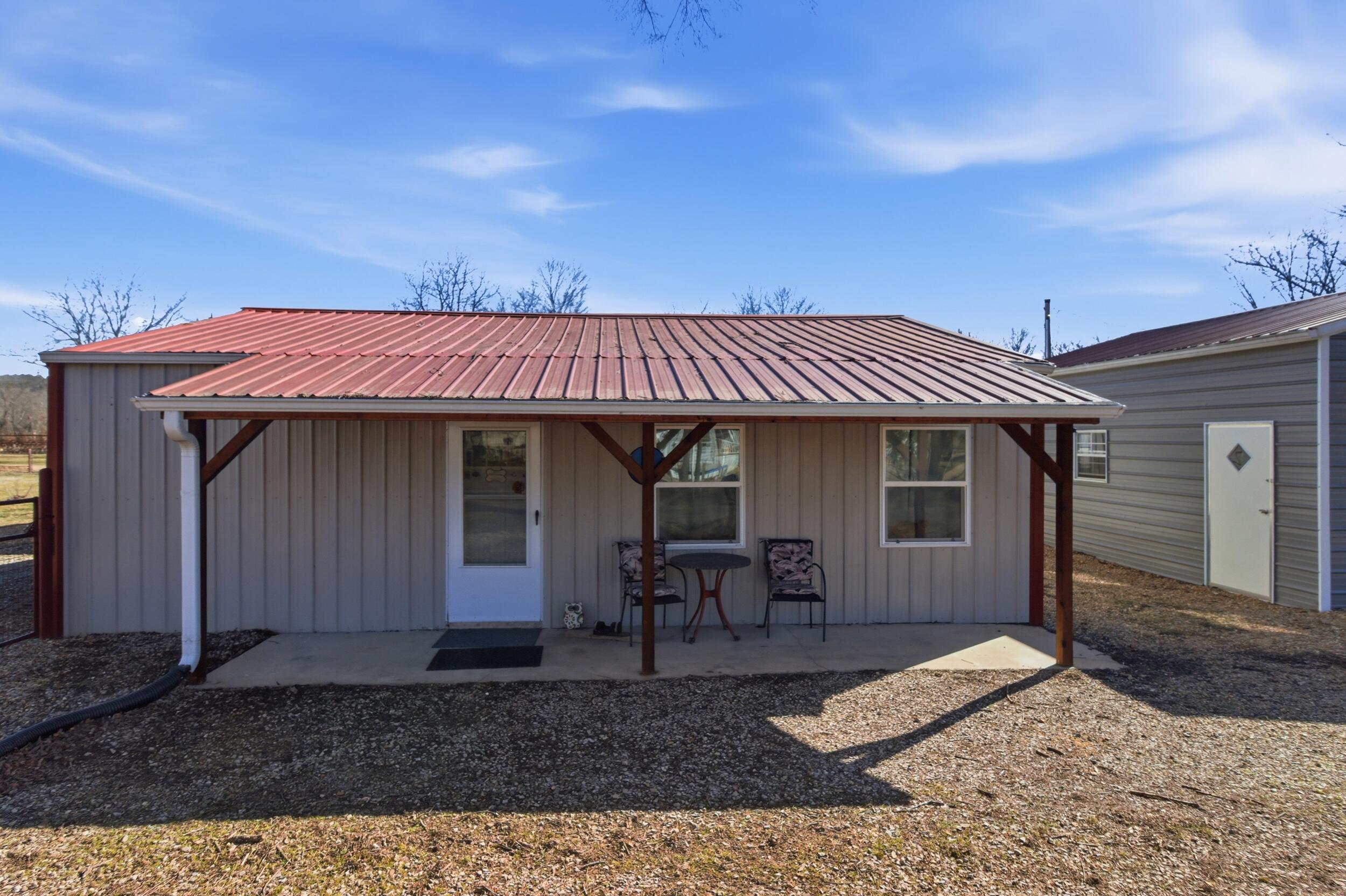 main property photo 9