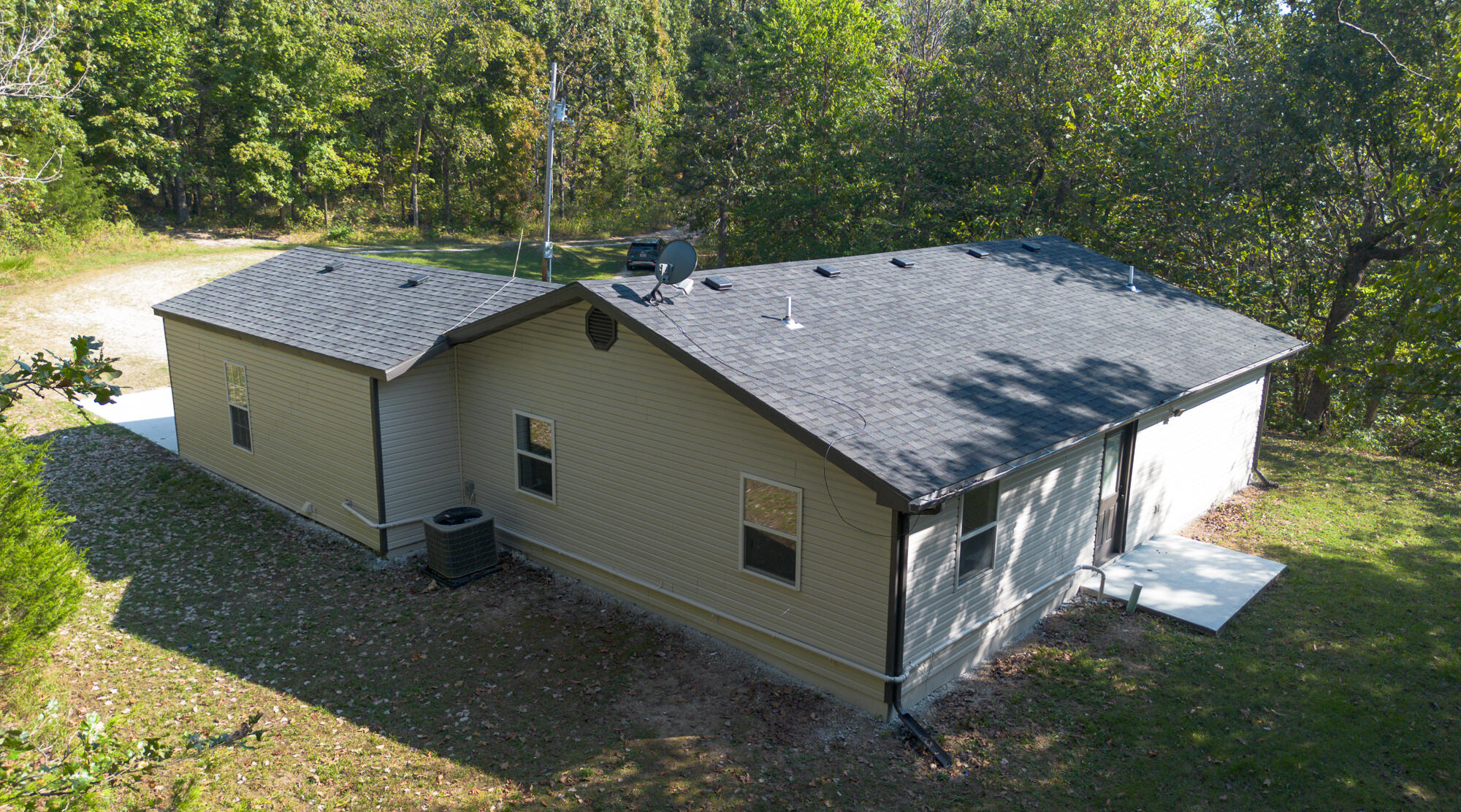 main property photo 27