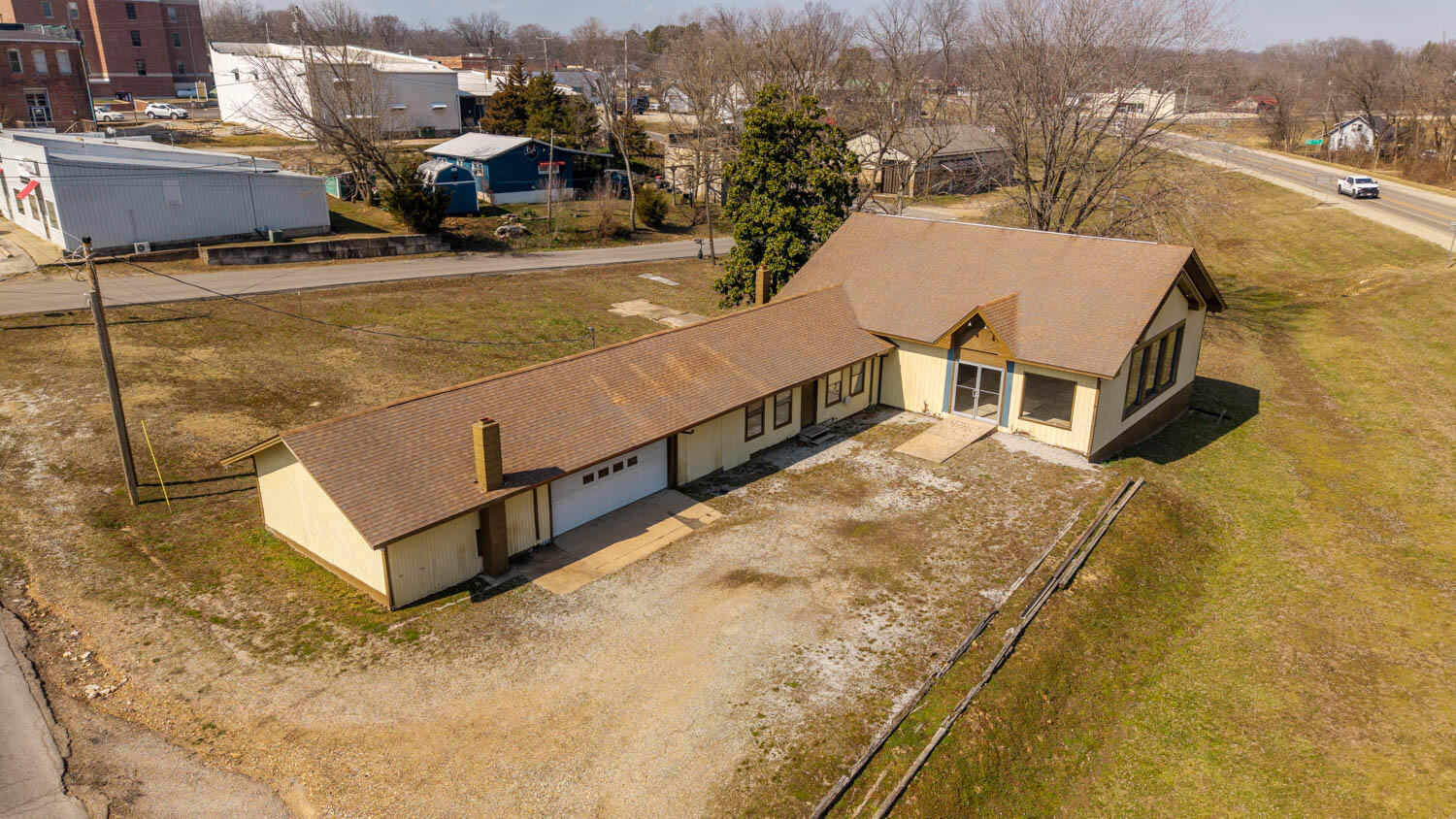 main property photo 3