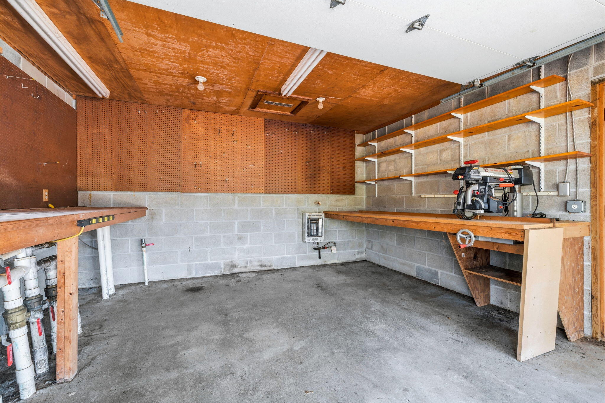 main property photo 85