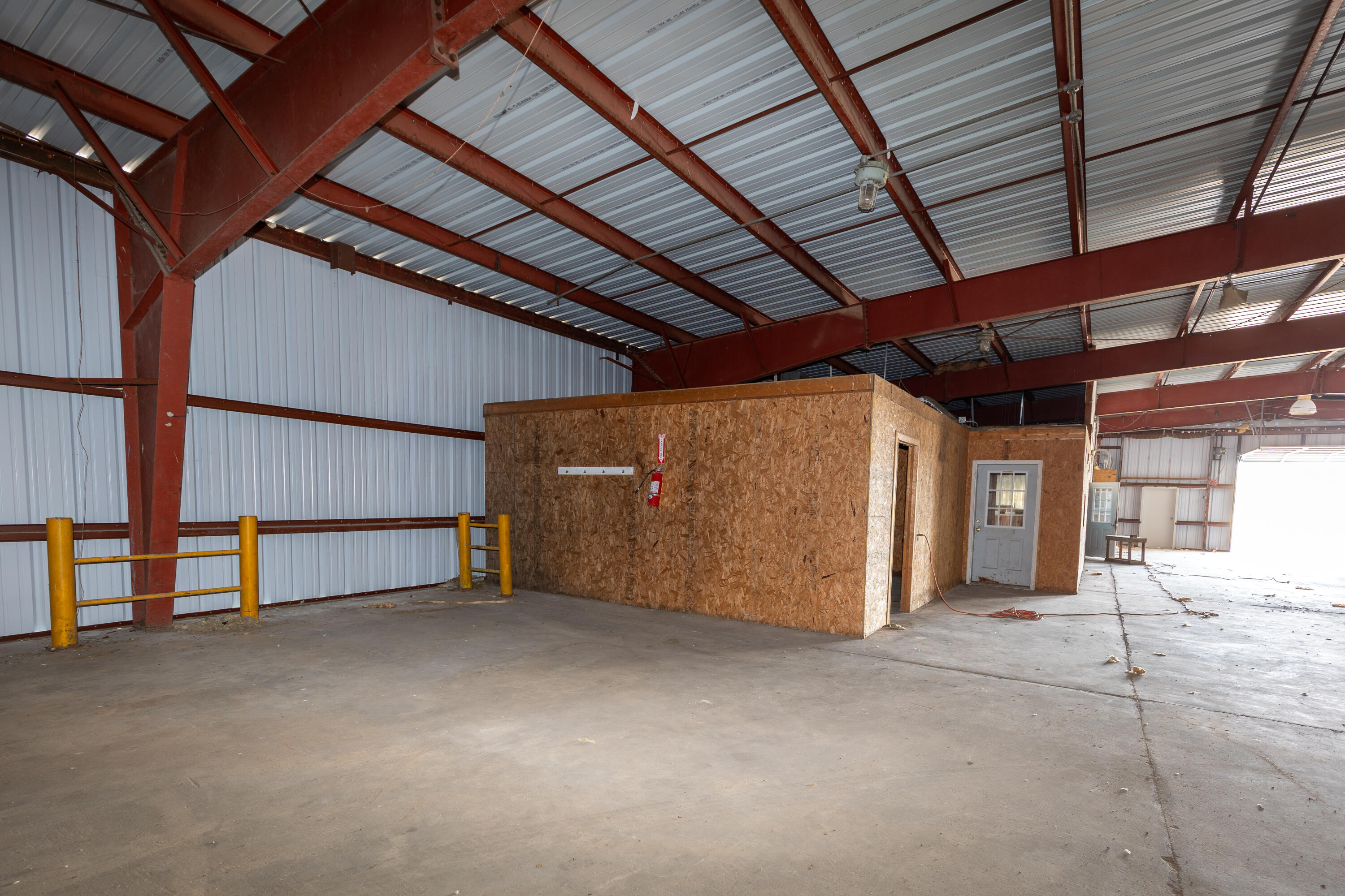 main property photo 17