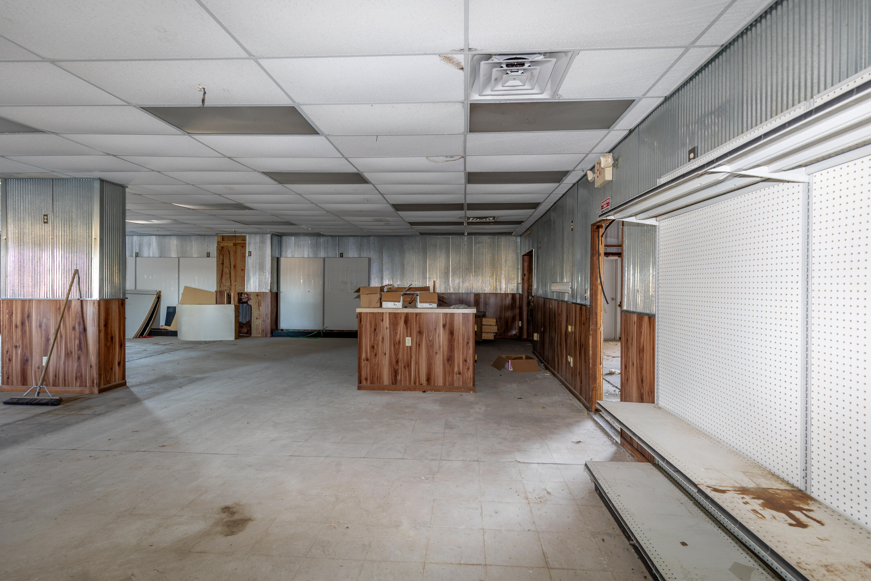 main property photo 18