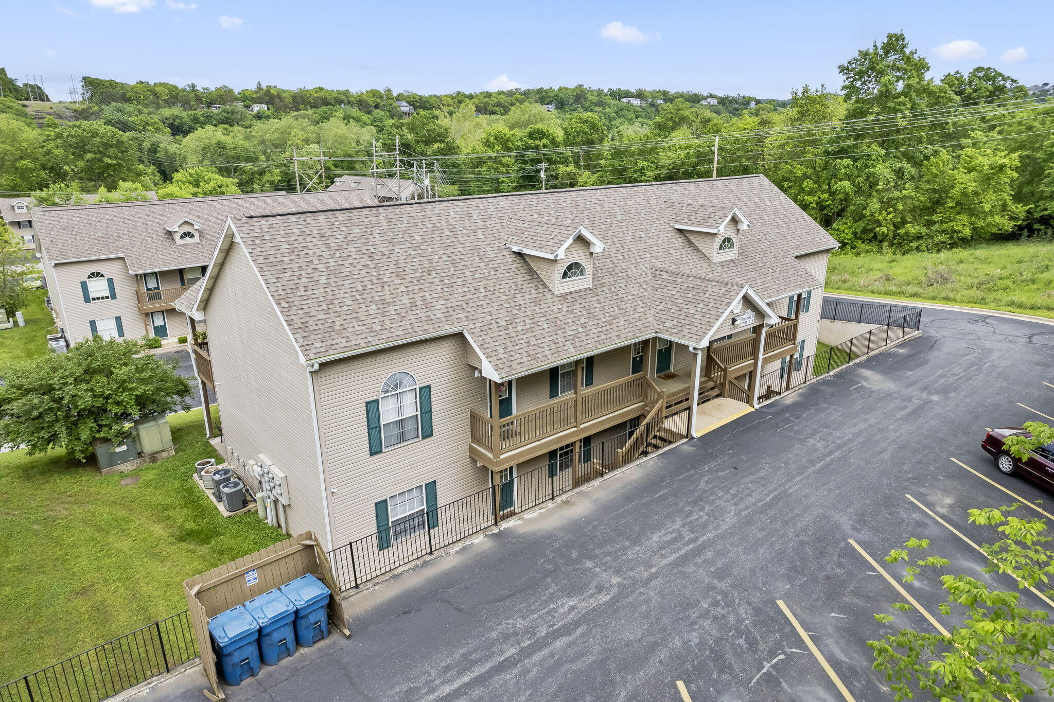 main property photo 32