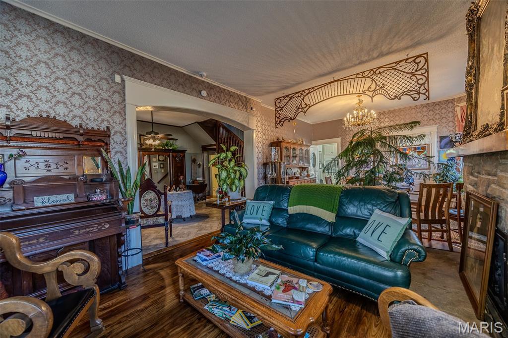 main property photo 10