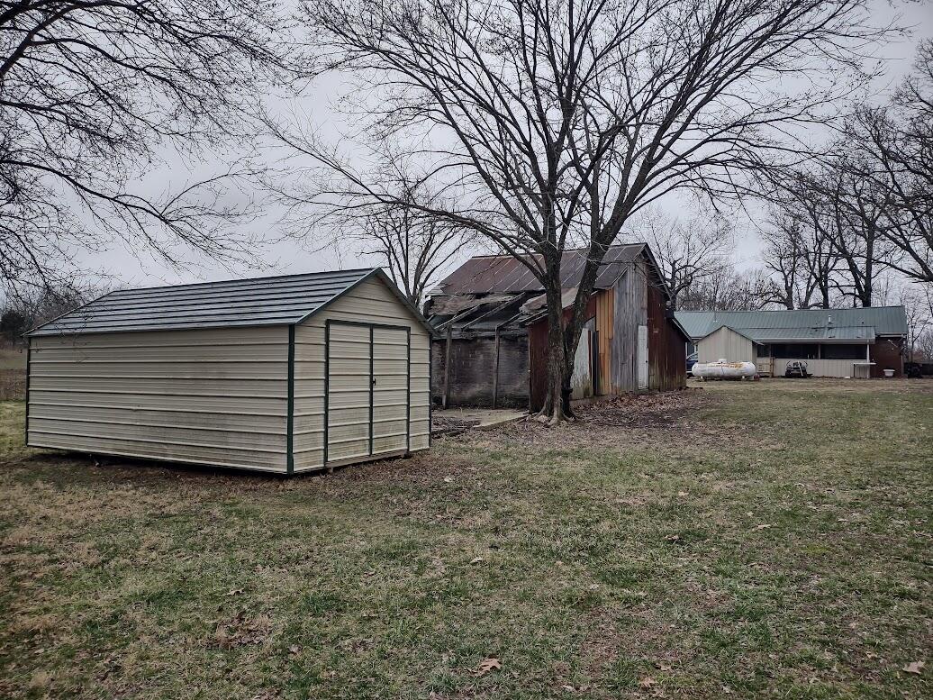 main property photo 24