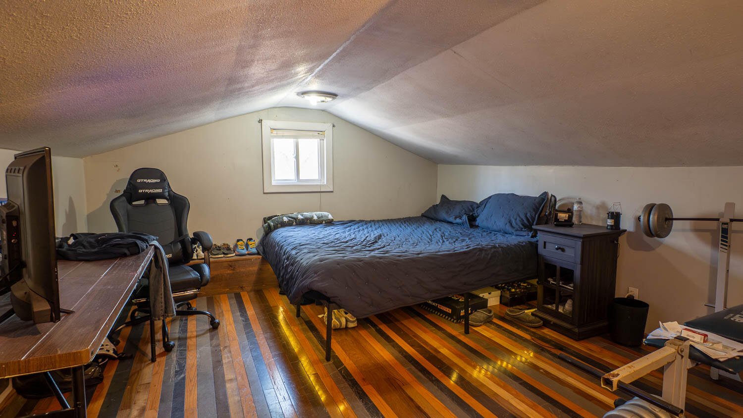main property photo 36