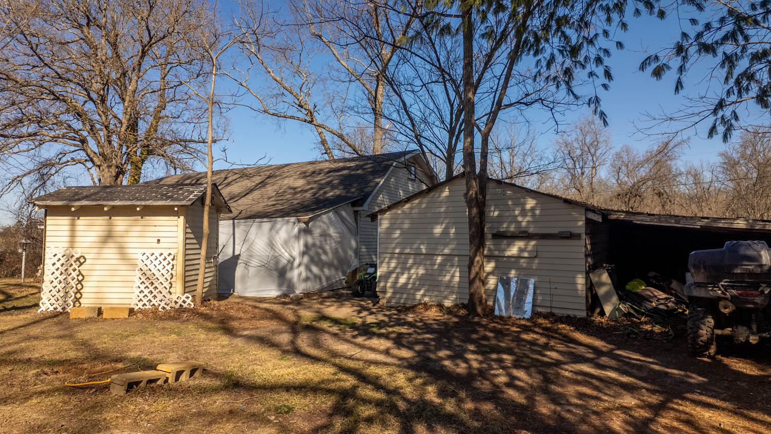 main property photo 41