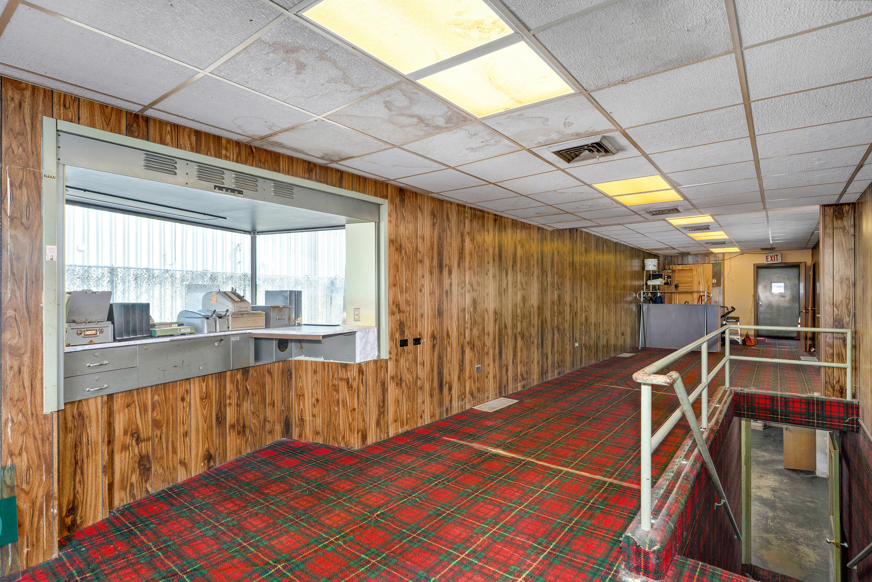 main property photo 25