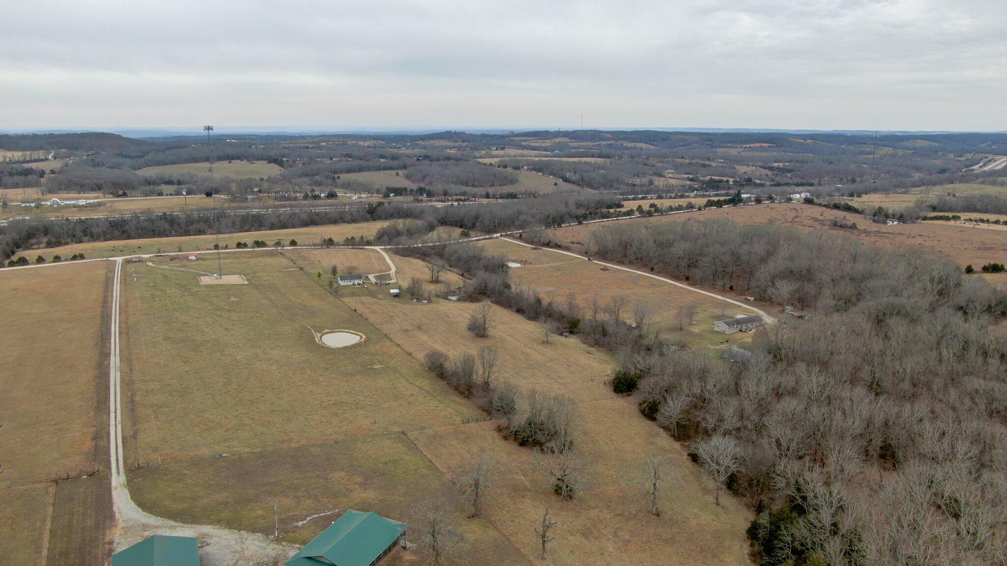 main property photo 28