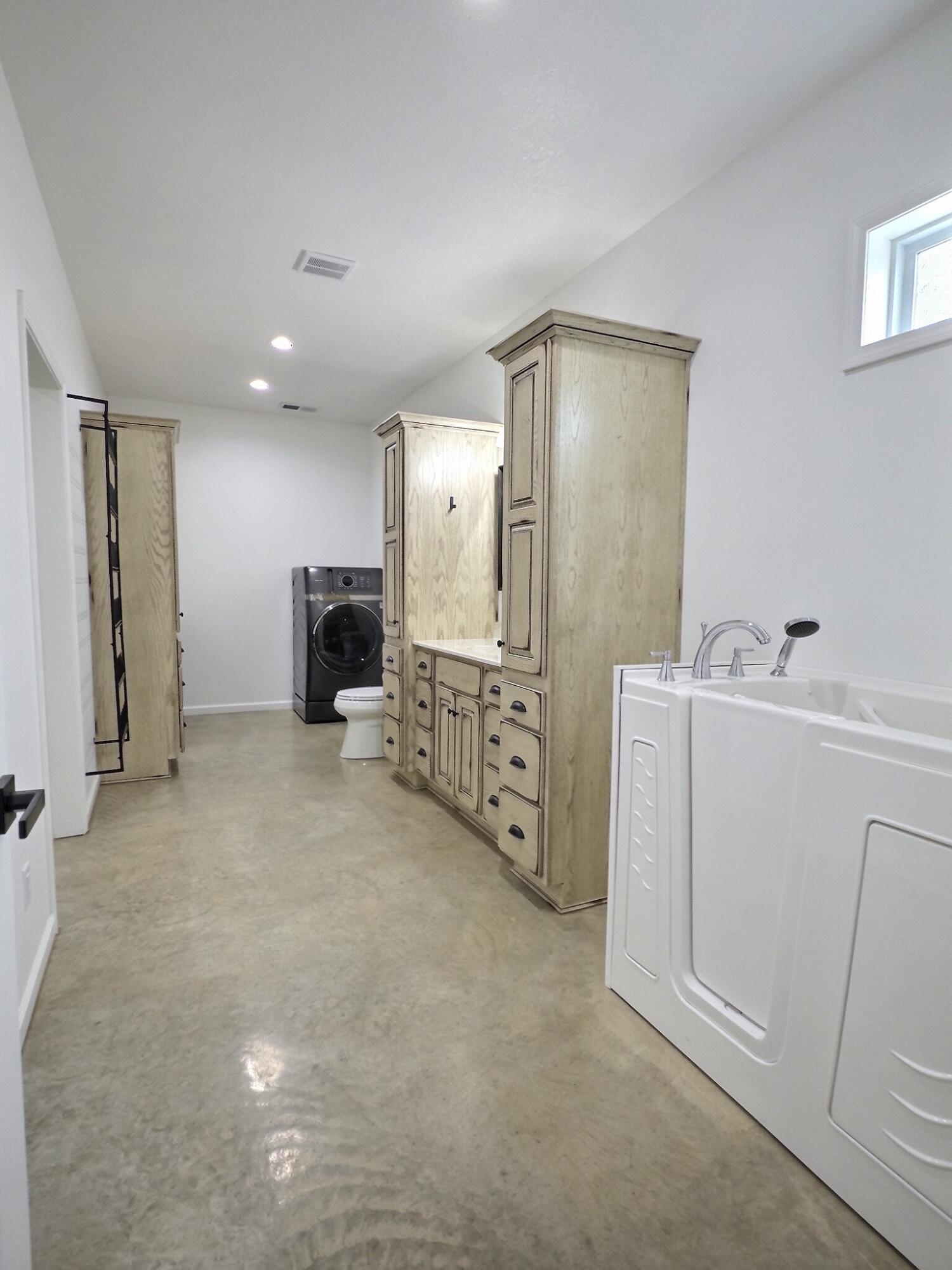 main property photo 60