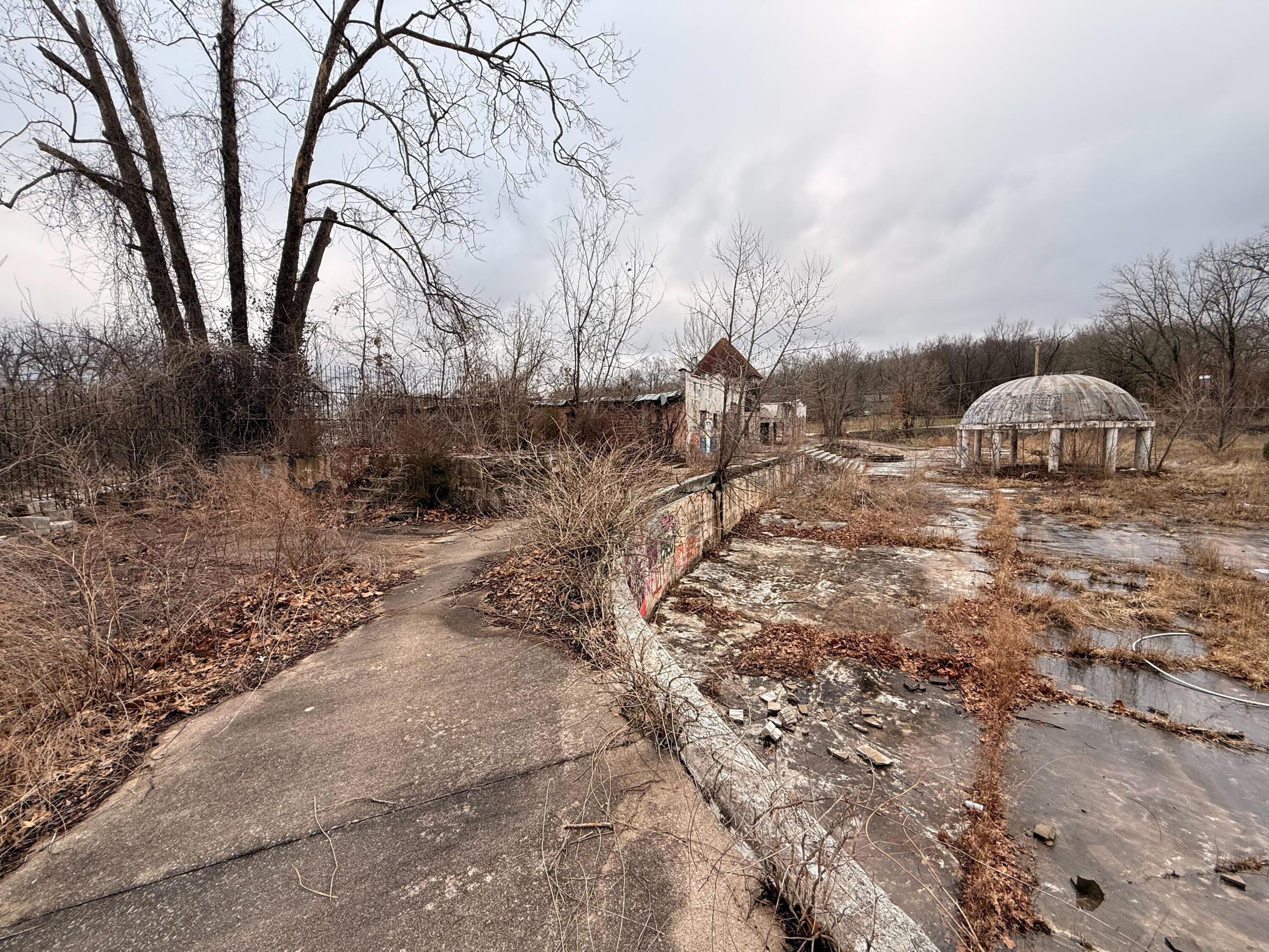 main property photo 12