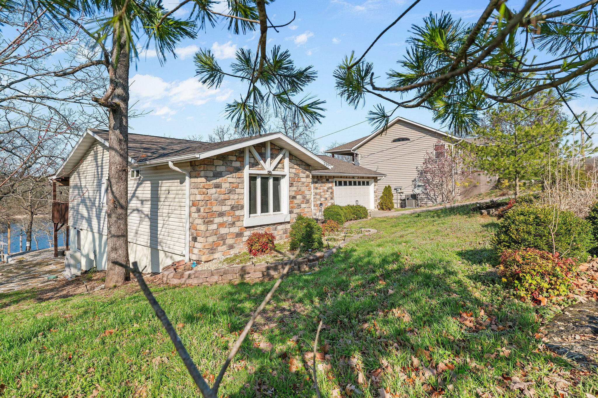main property photo 54