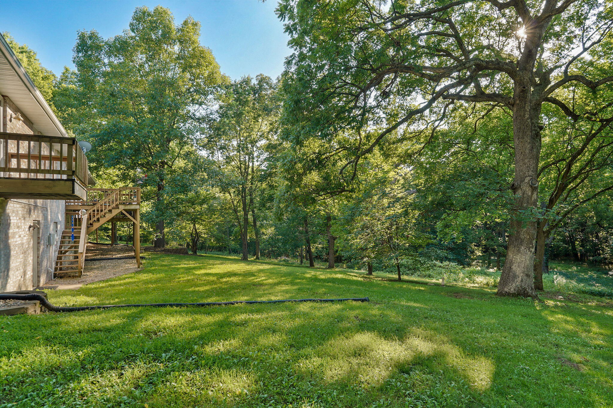 main property photo 12
