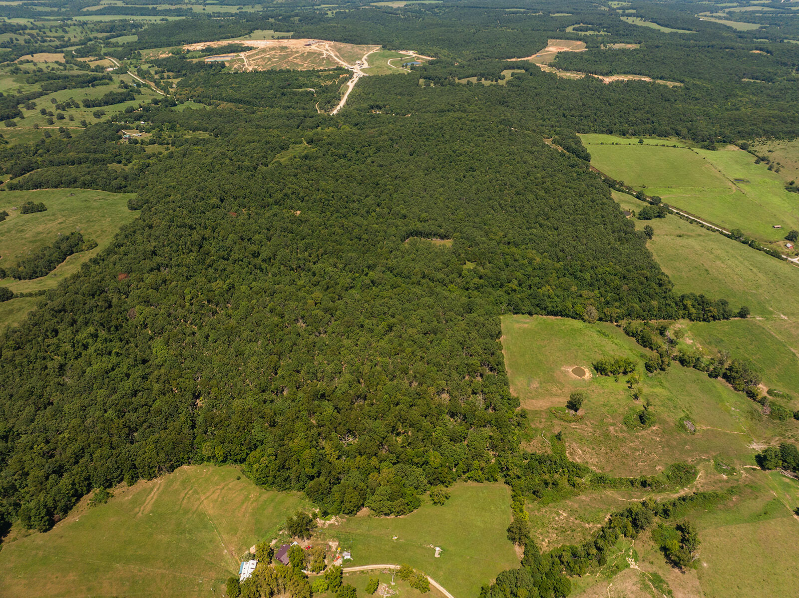 main property photo 15