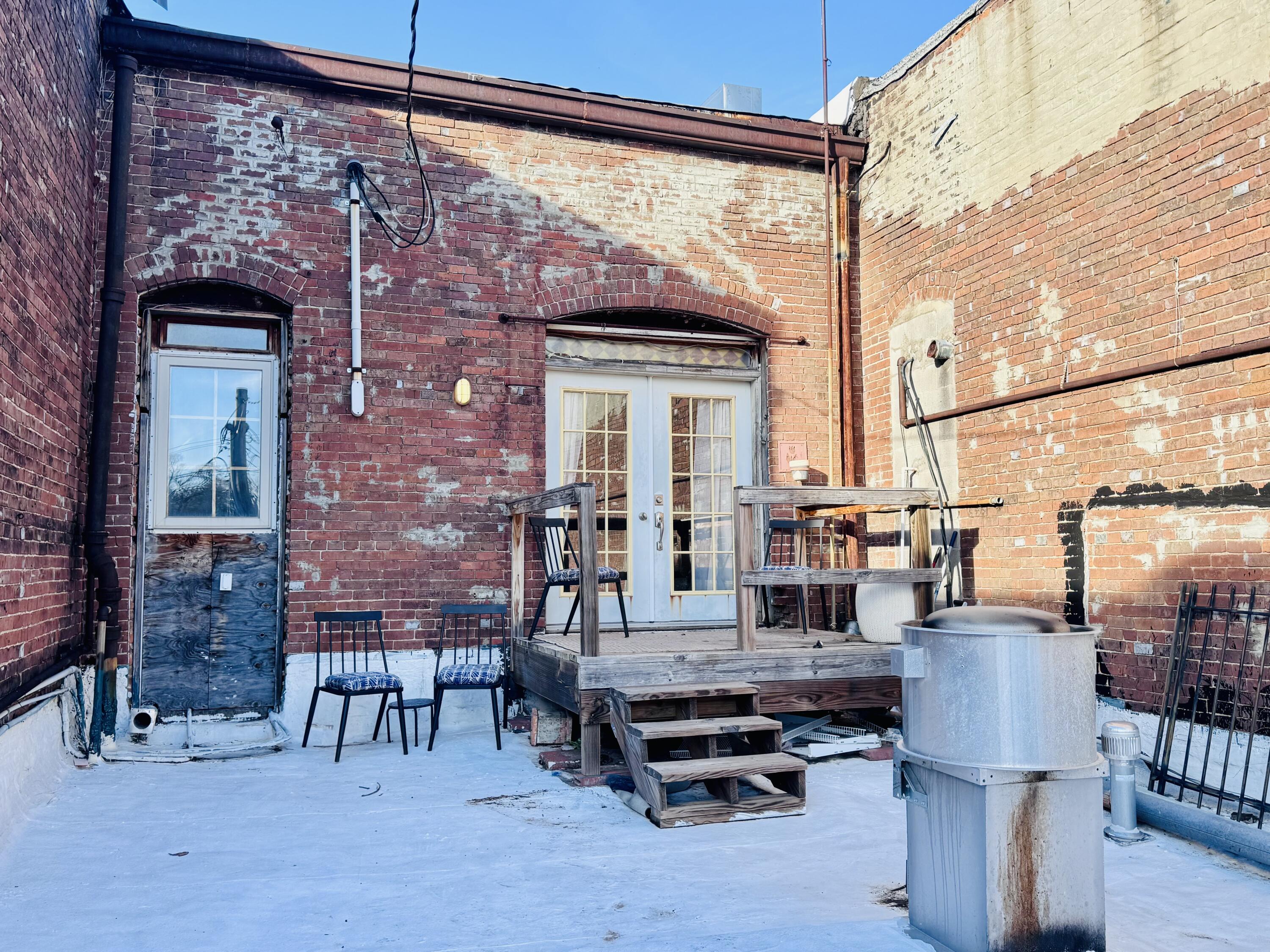 main property photo 29