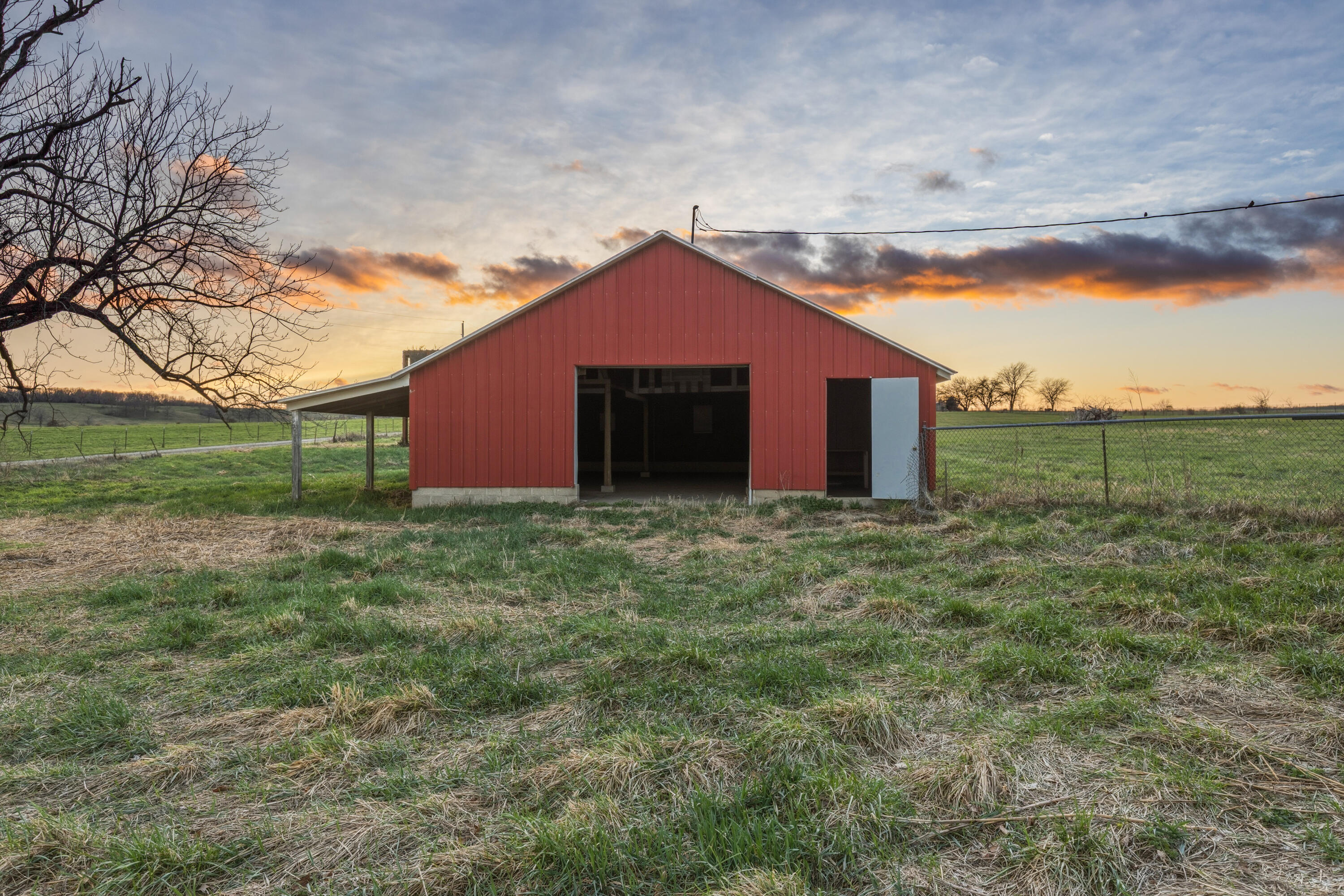 main property photo 43