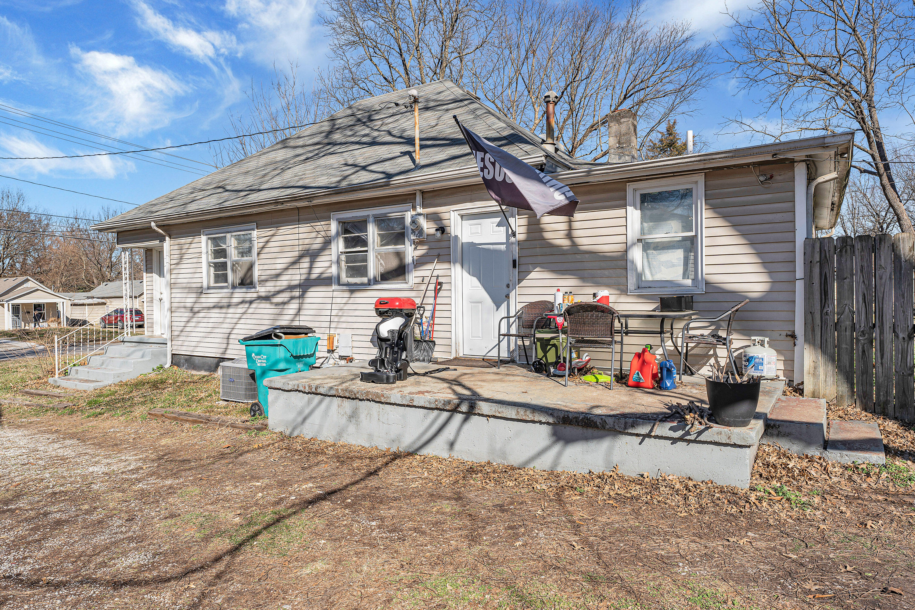 main property photo 3