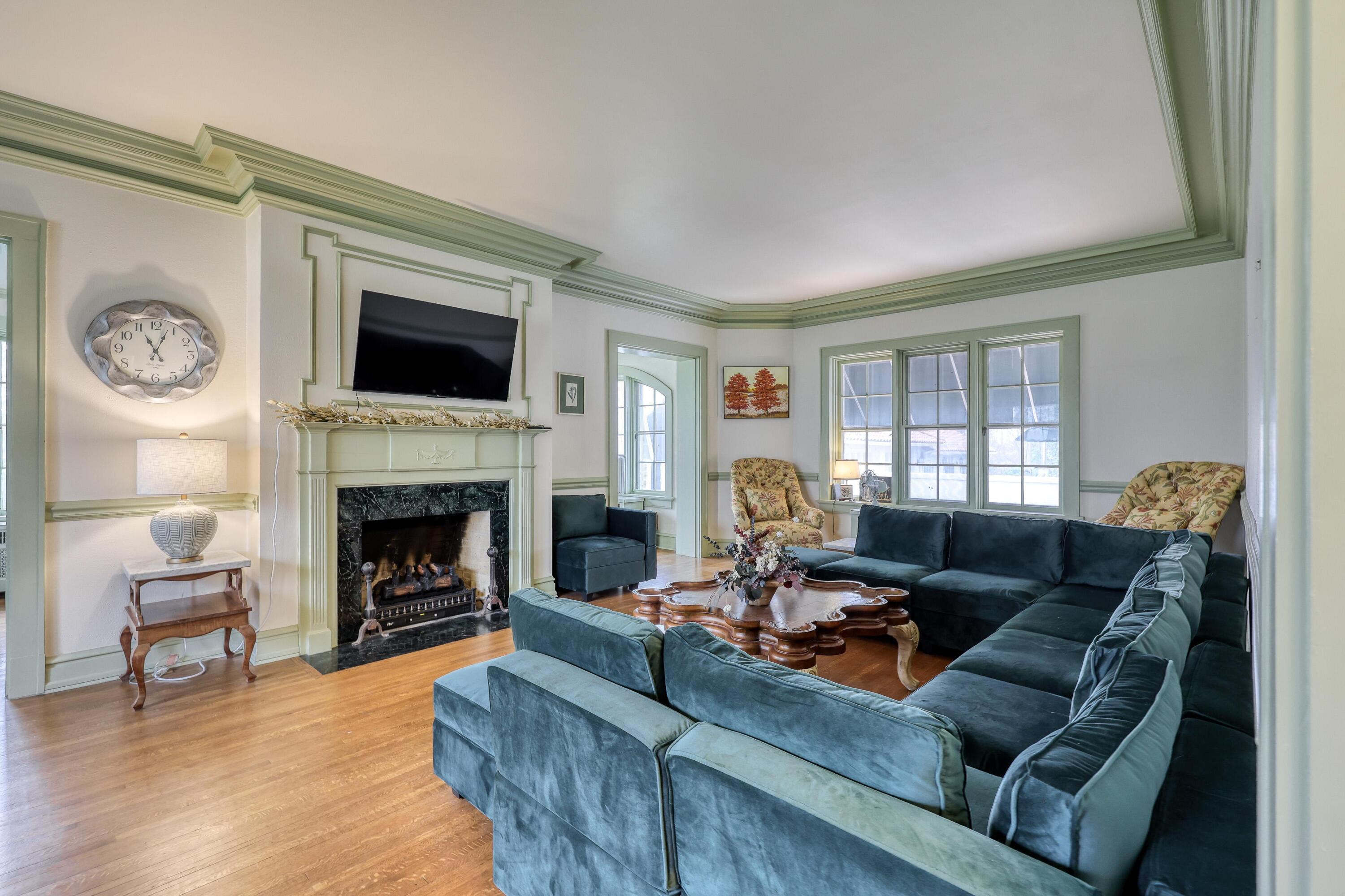 main property photo 14