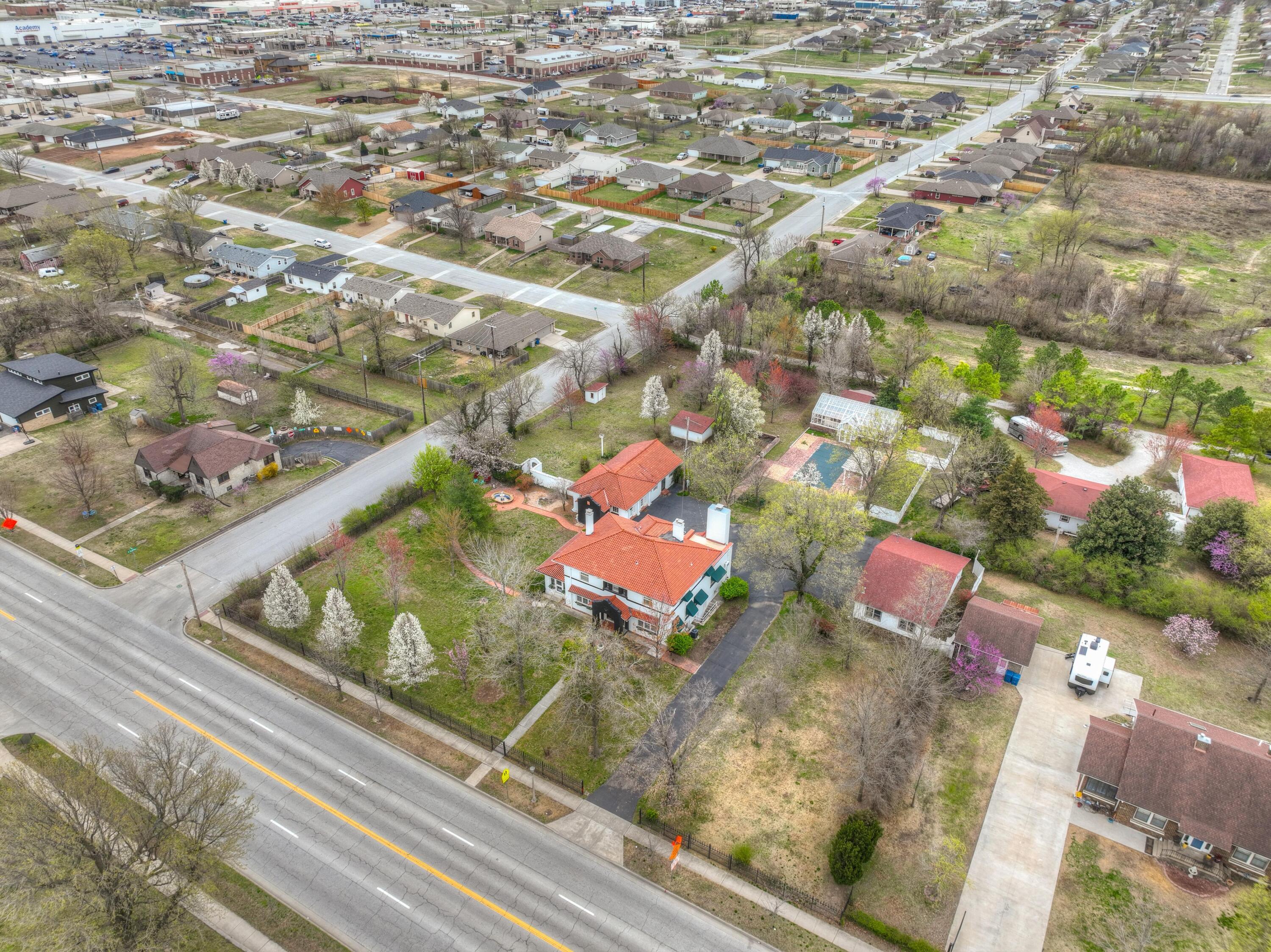 main property photo 144