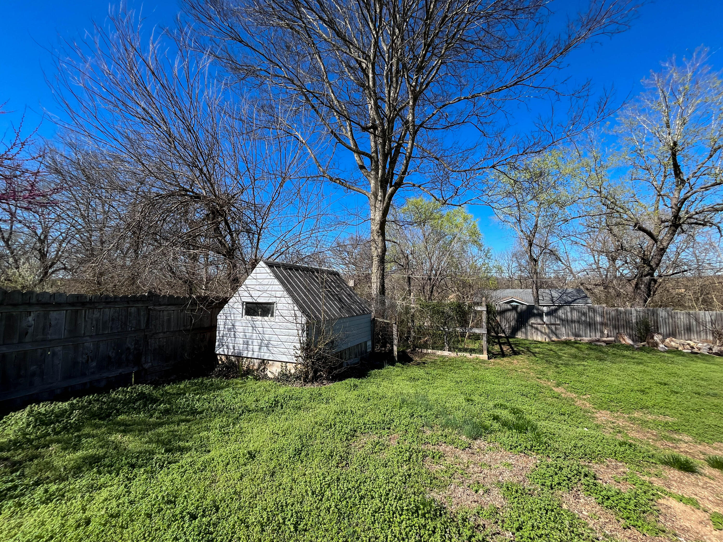 main property photo 50