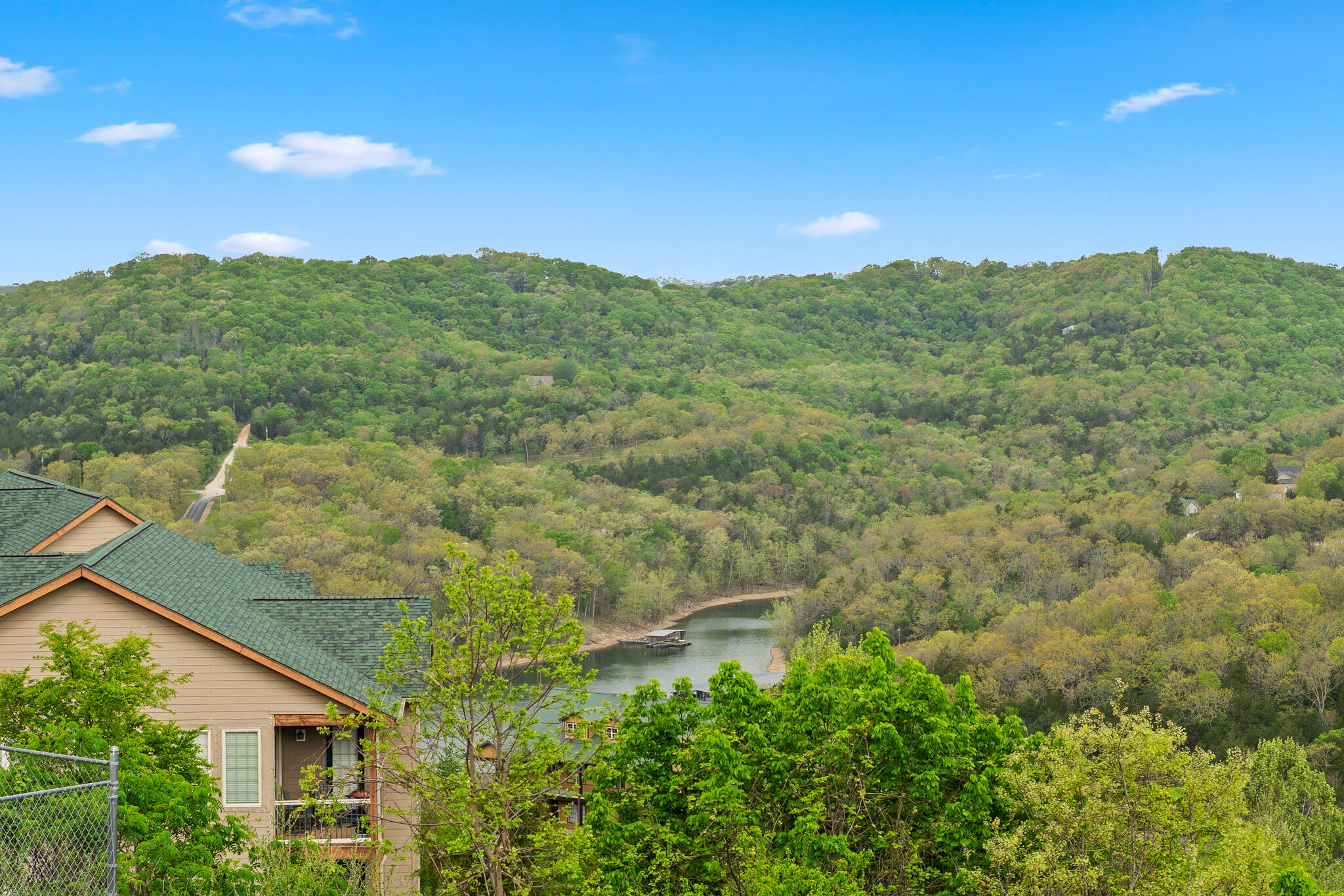 main property photo 19