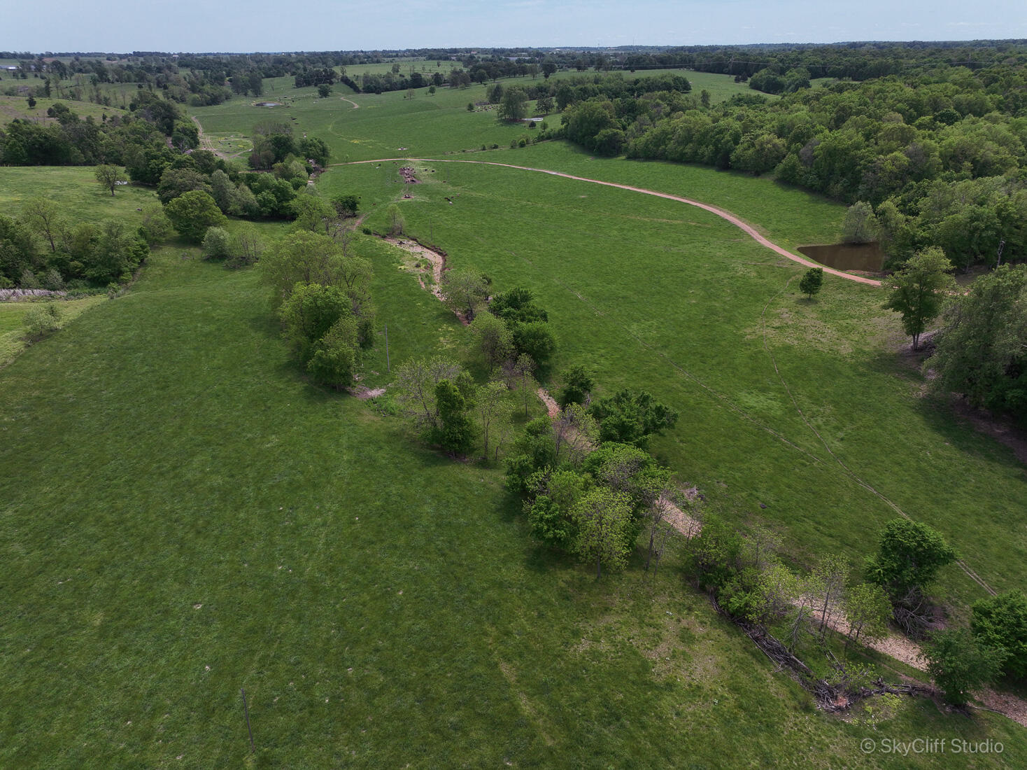 main property photo 36