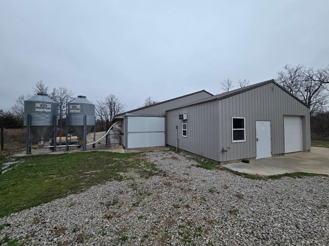 main property photo 13
