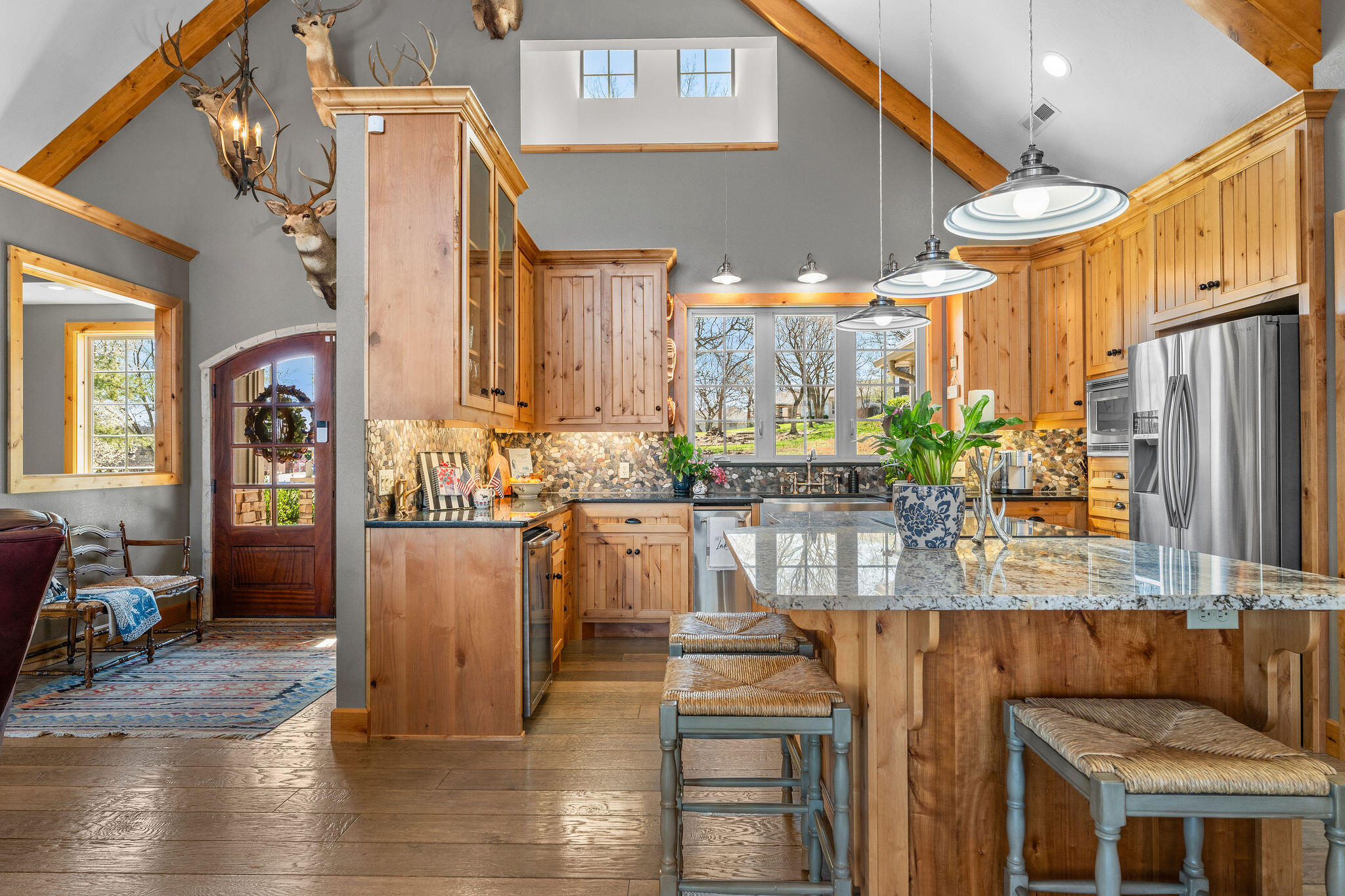 main property photo 8