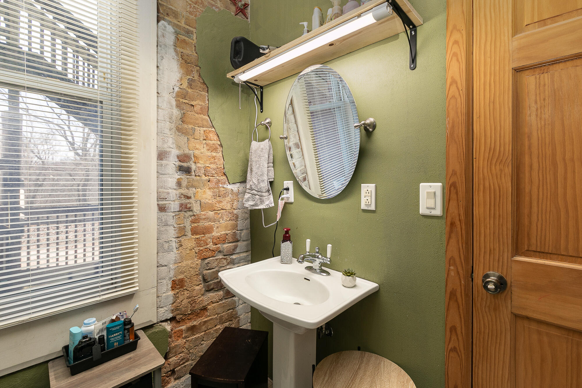 main property photo 9