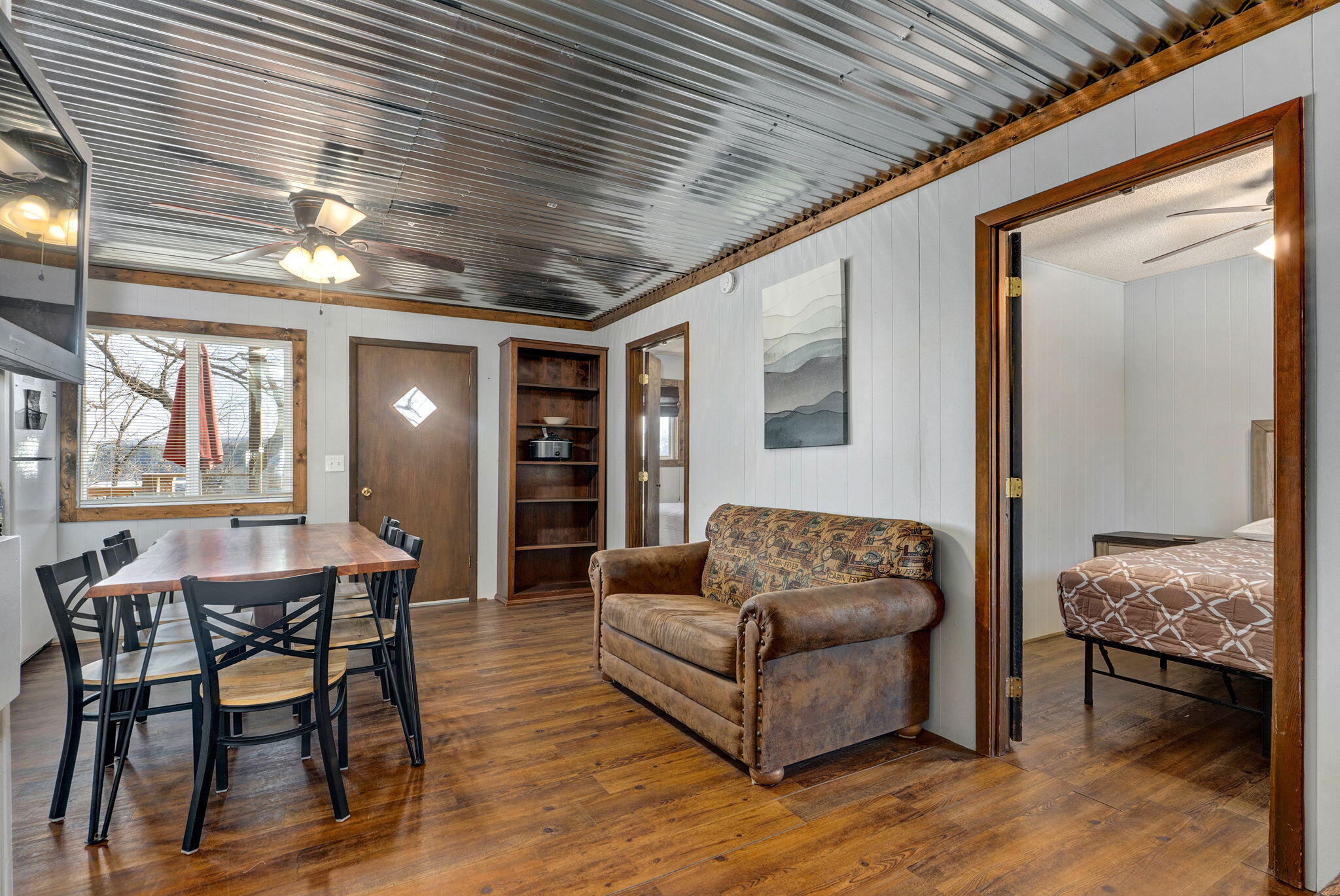 main property photo 18