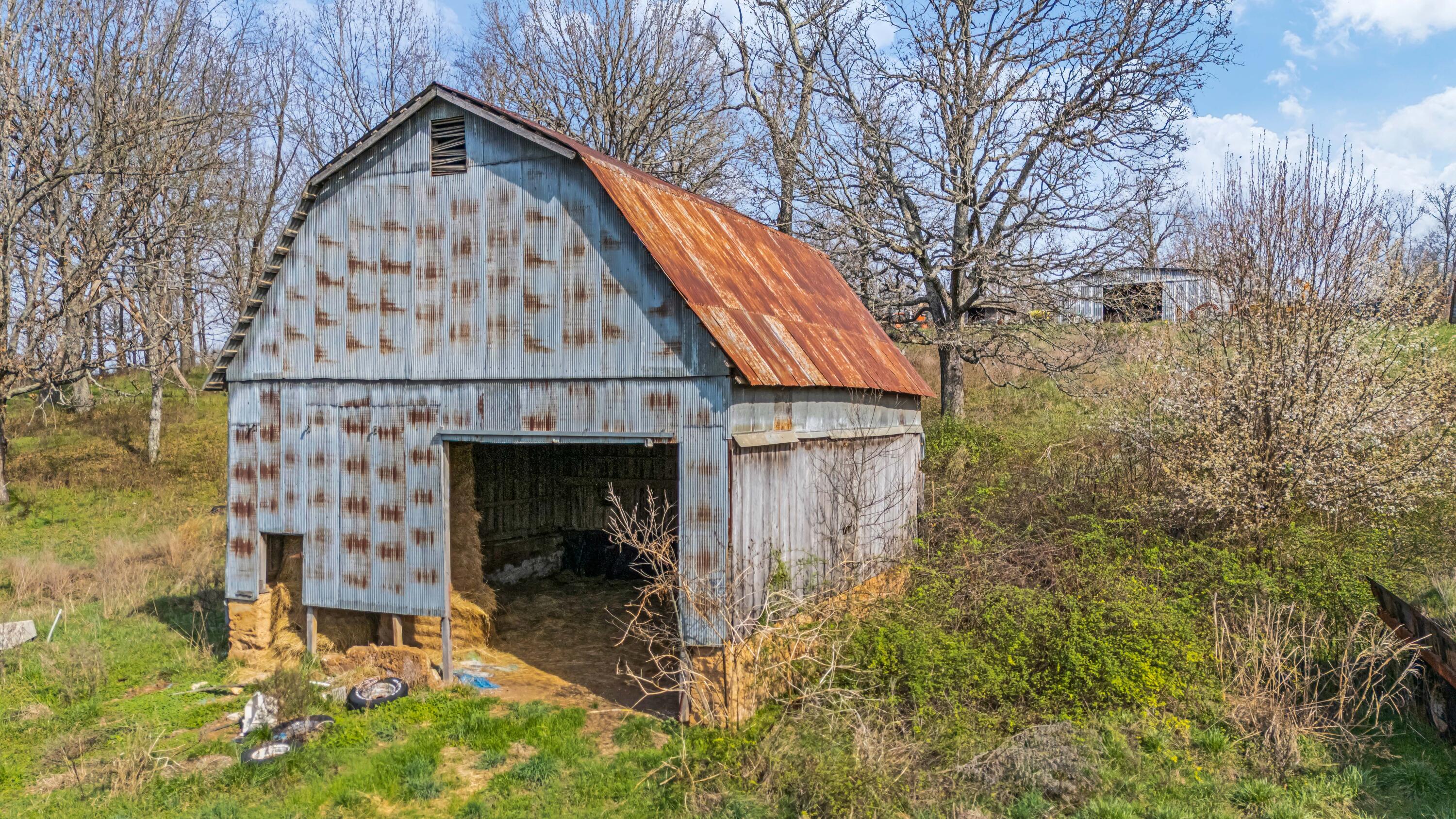 main property photo 13