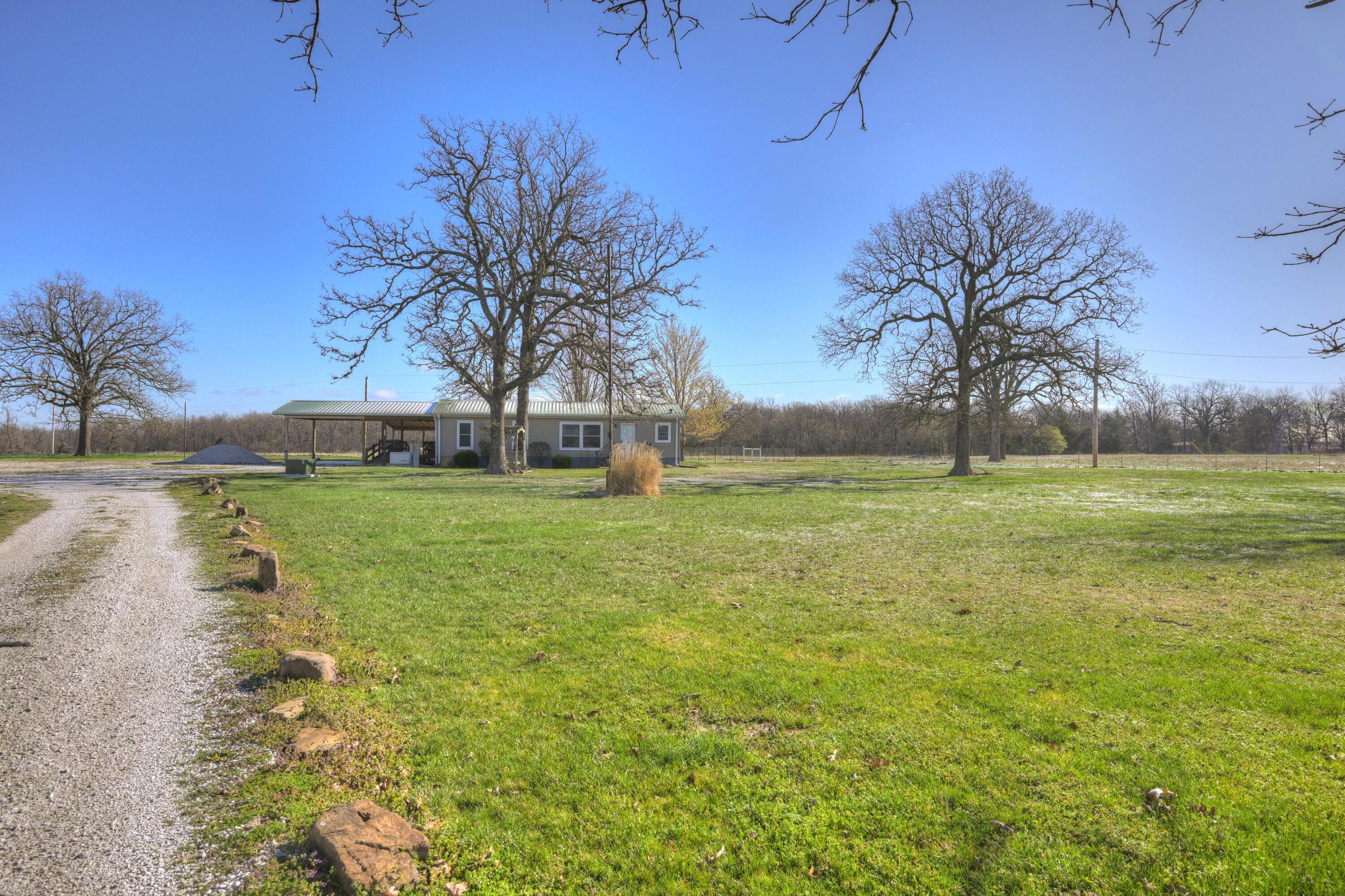 main property photo 40