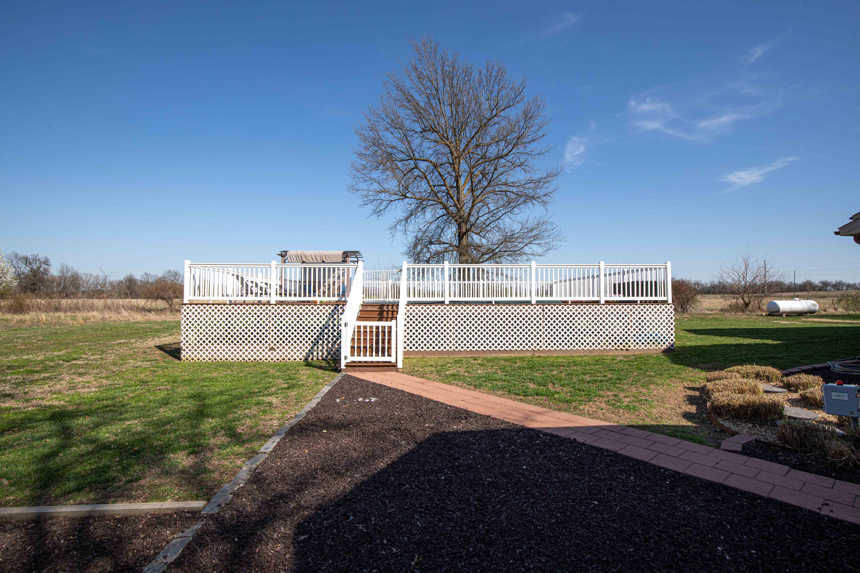 main property photo 42