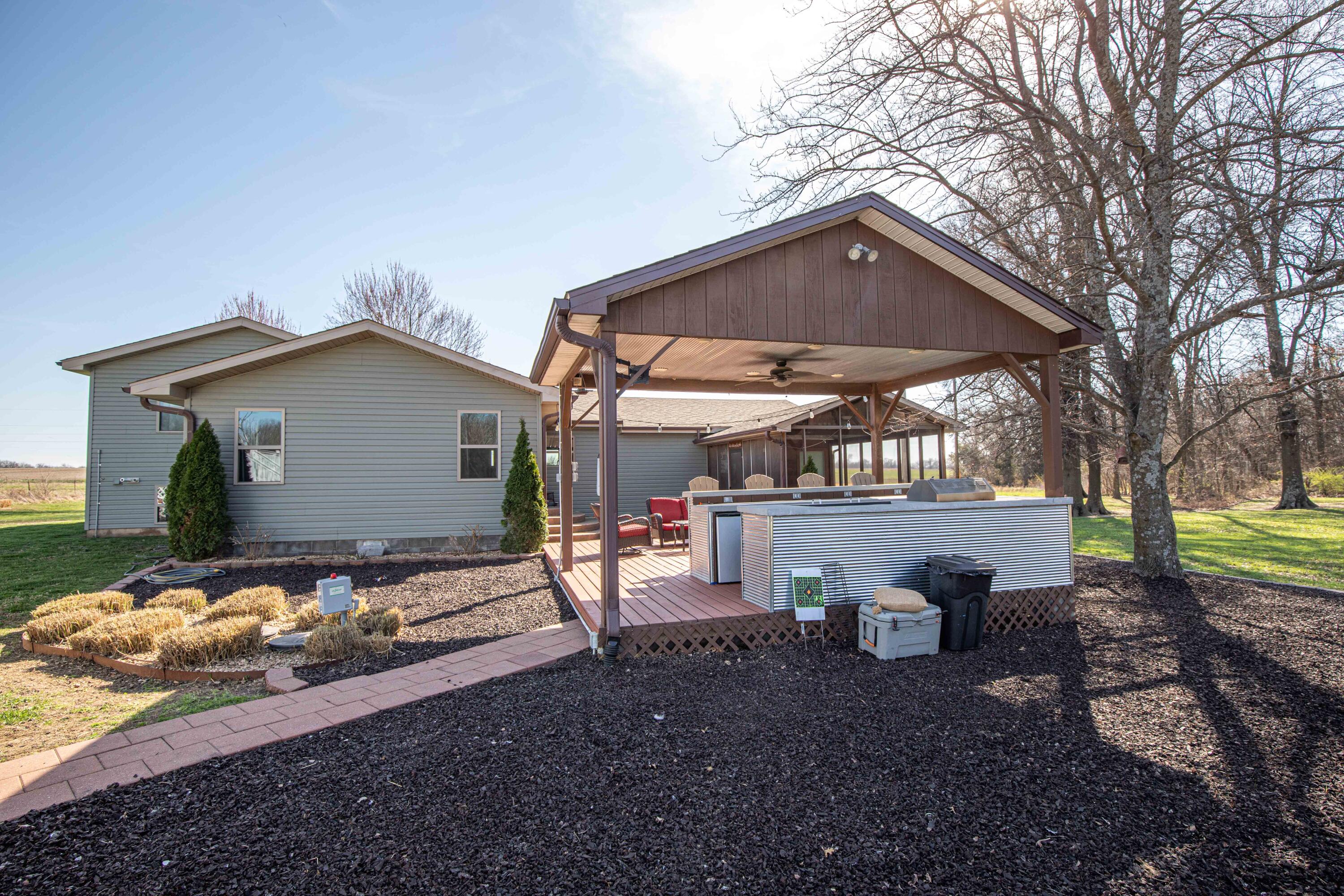 main property photo 59