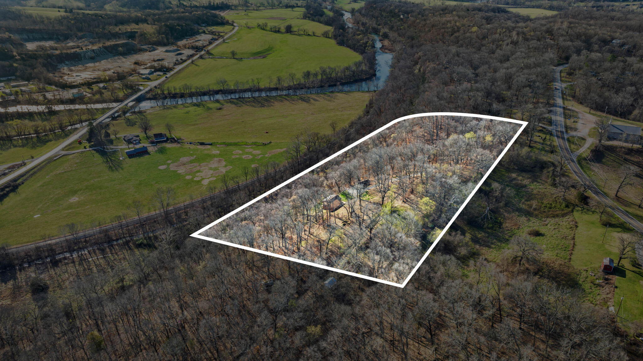 main property photo 36