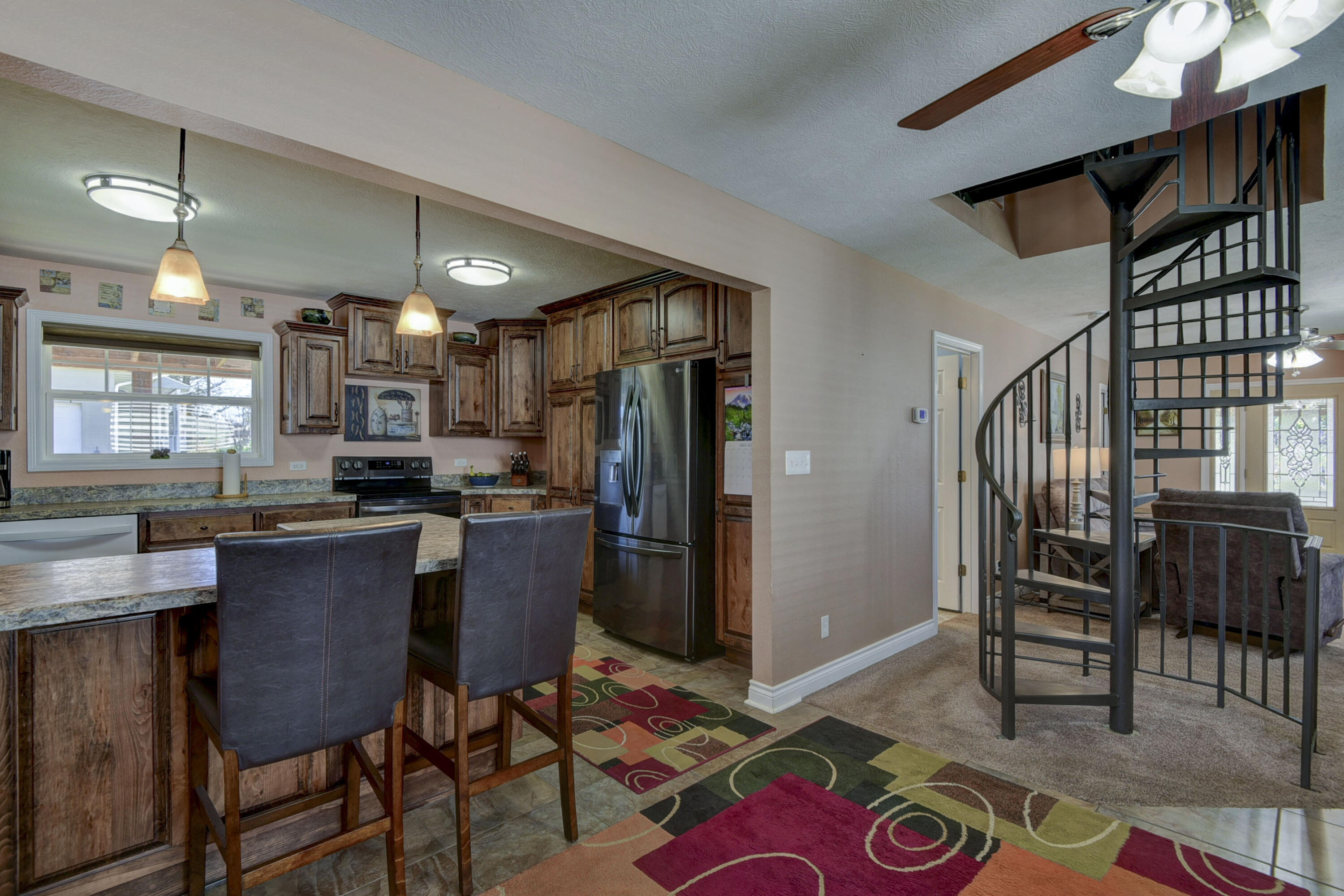 main property photo 14