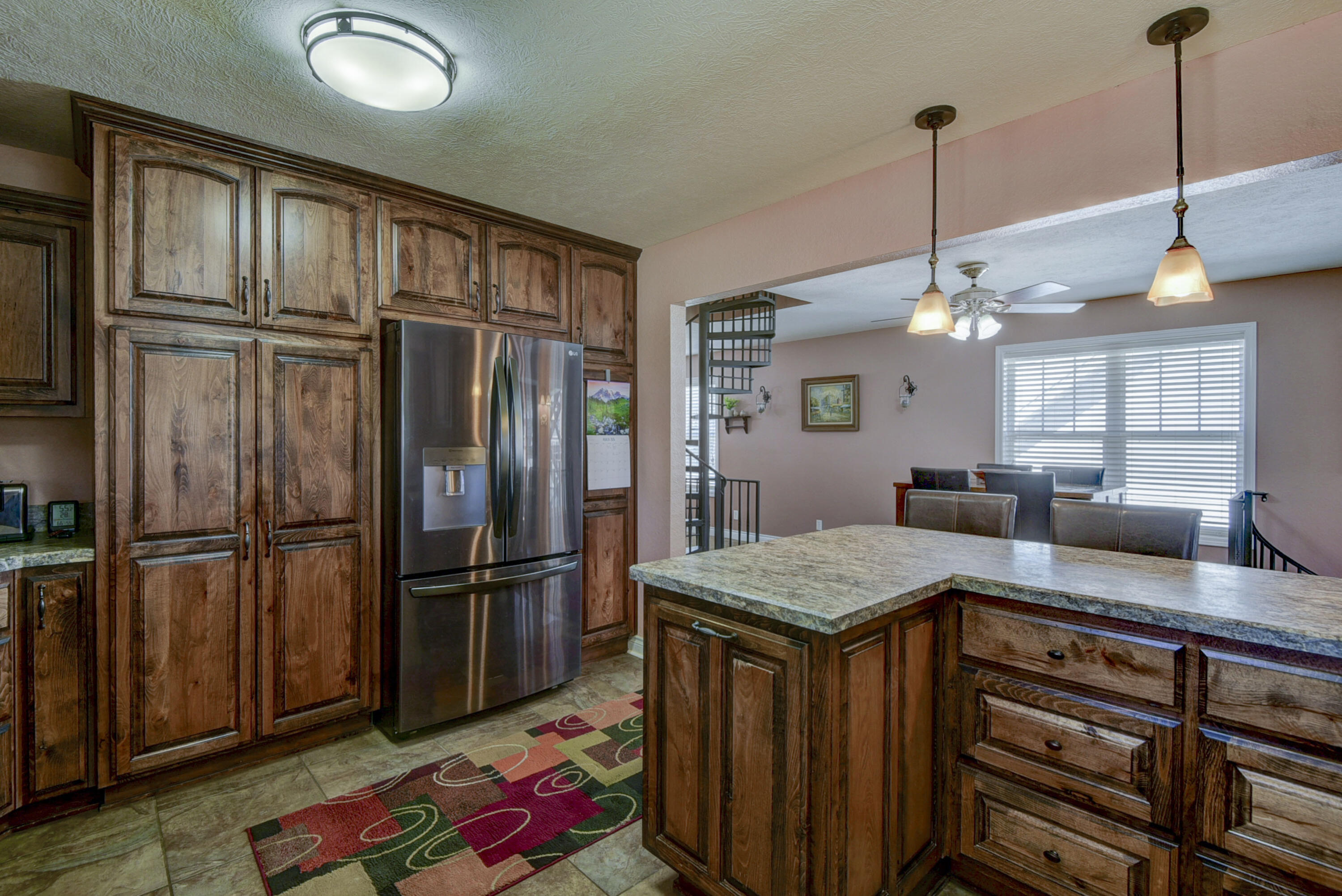 main property photo 17