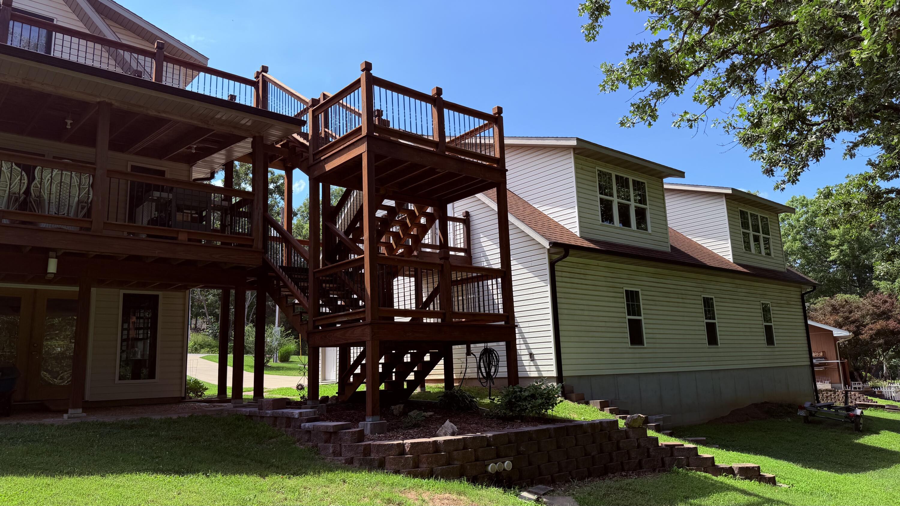 main property photo 42
