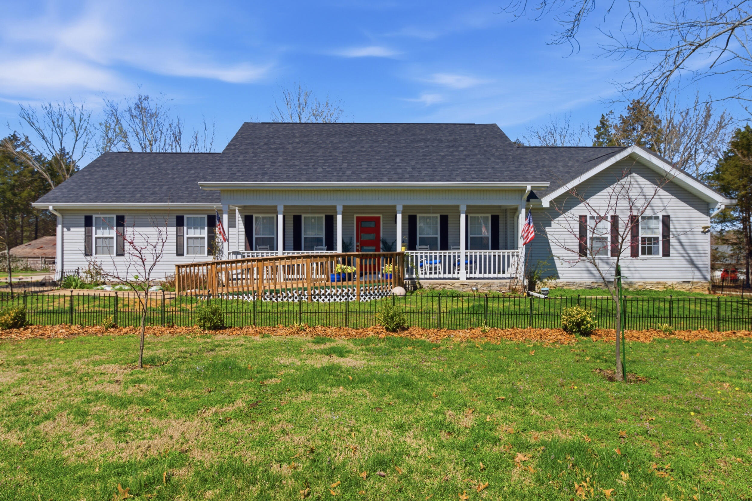 main property photo 45
