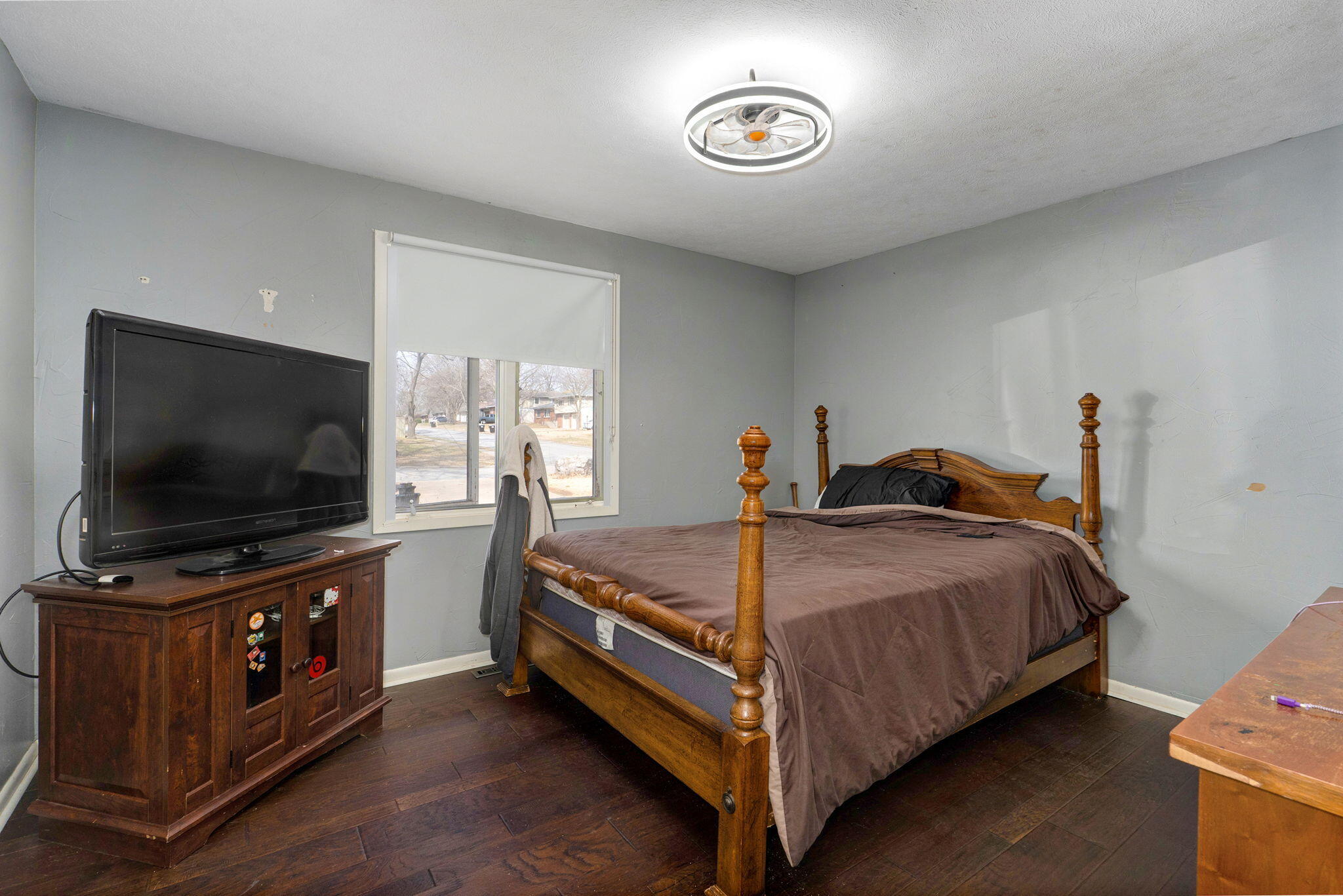 main property photo 20