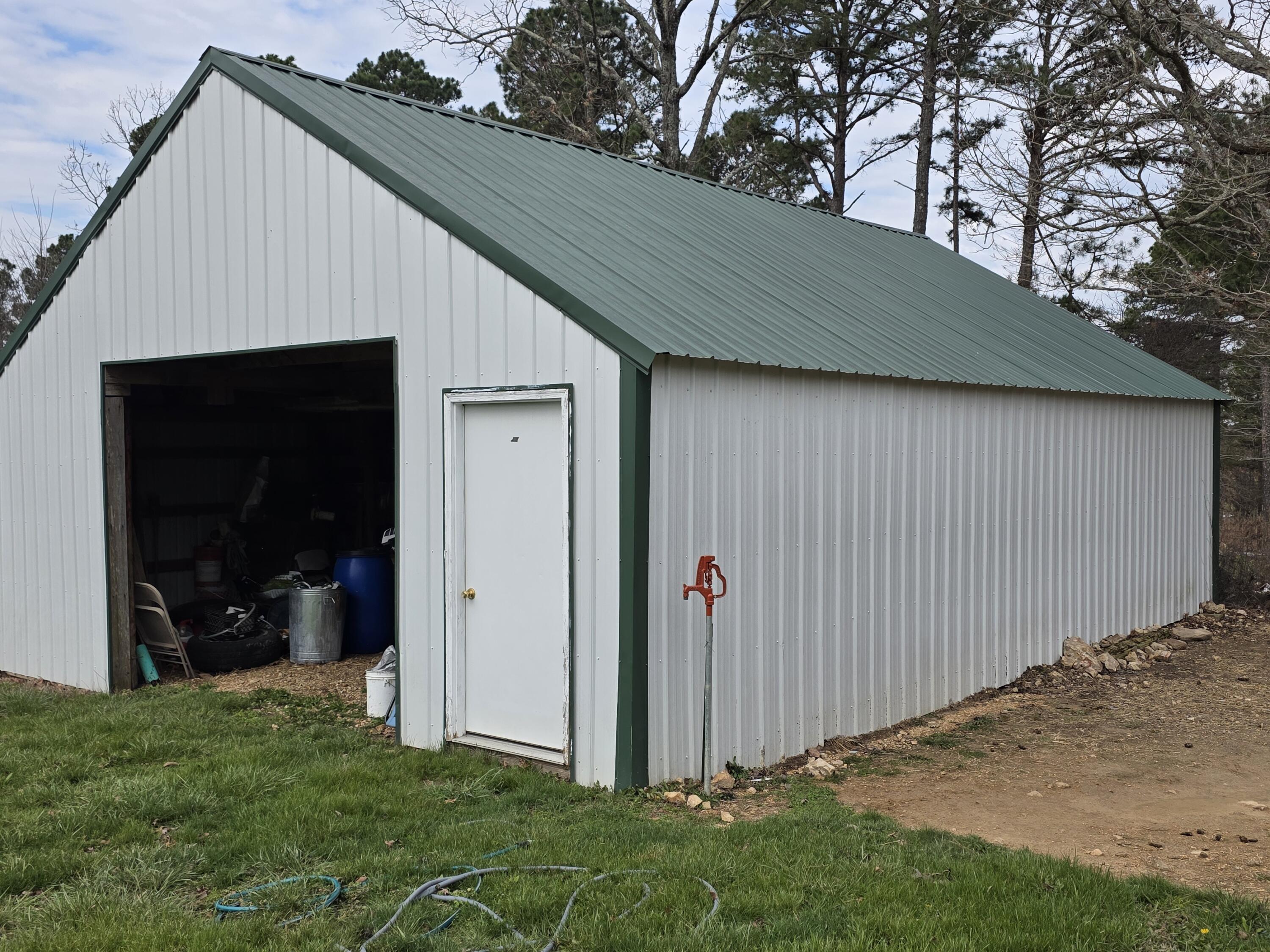 main property photo 26