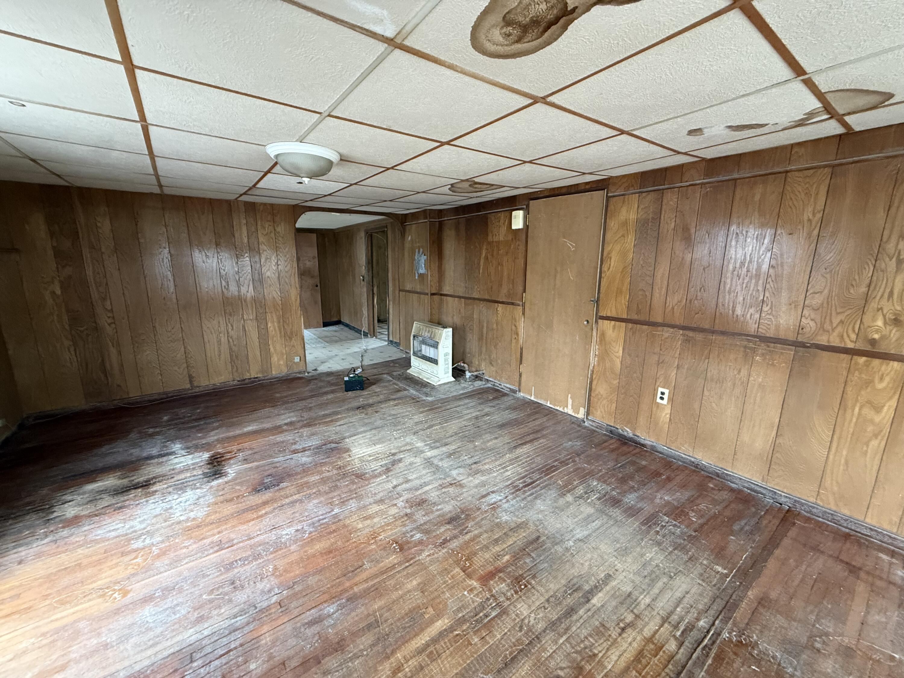 main property photo 4